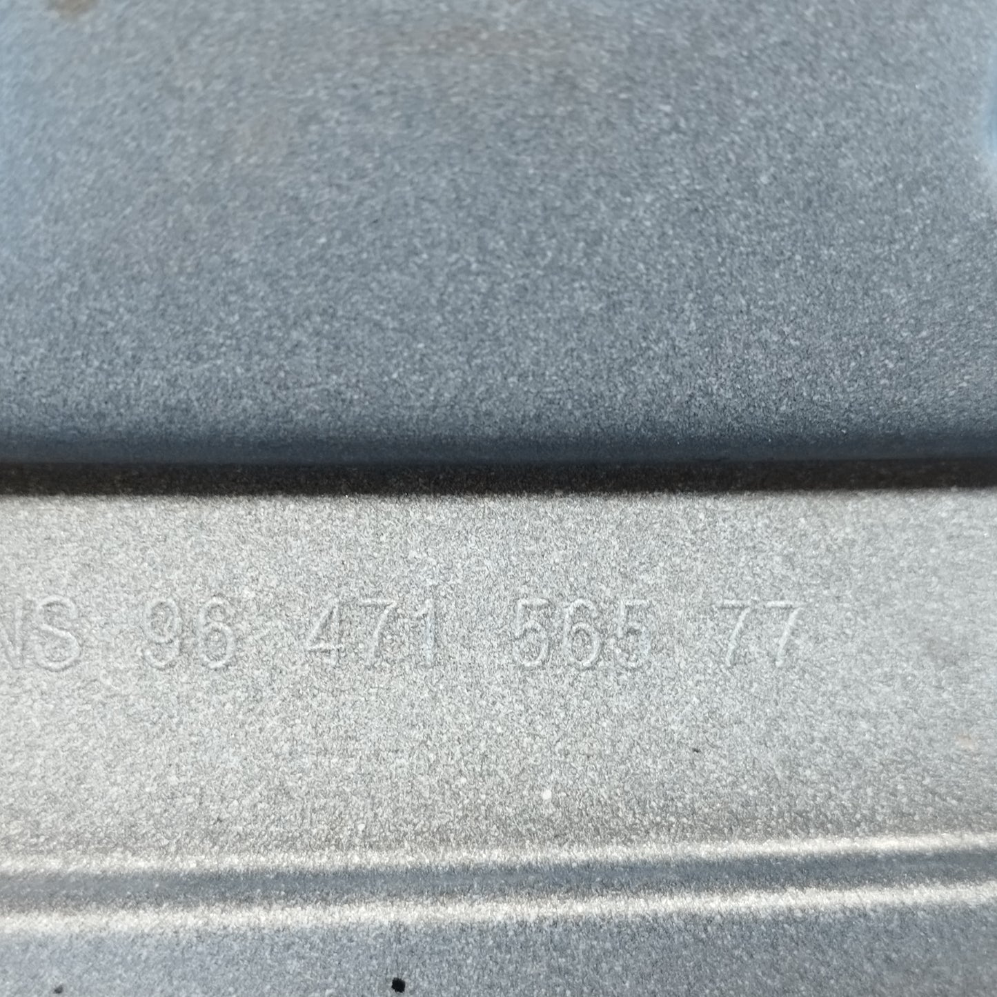 Zentralgrill Citroen C3 2005 Code: 9647156577 ecoAC13981
