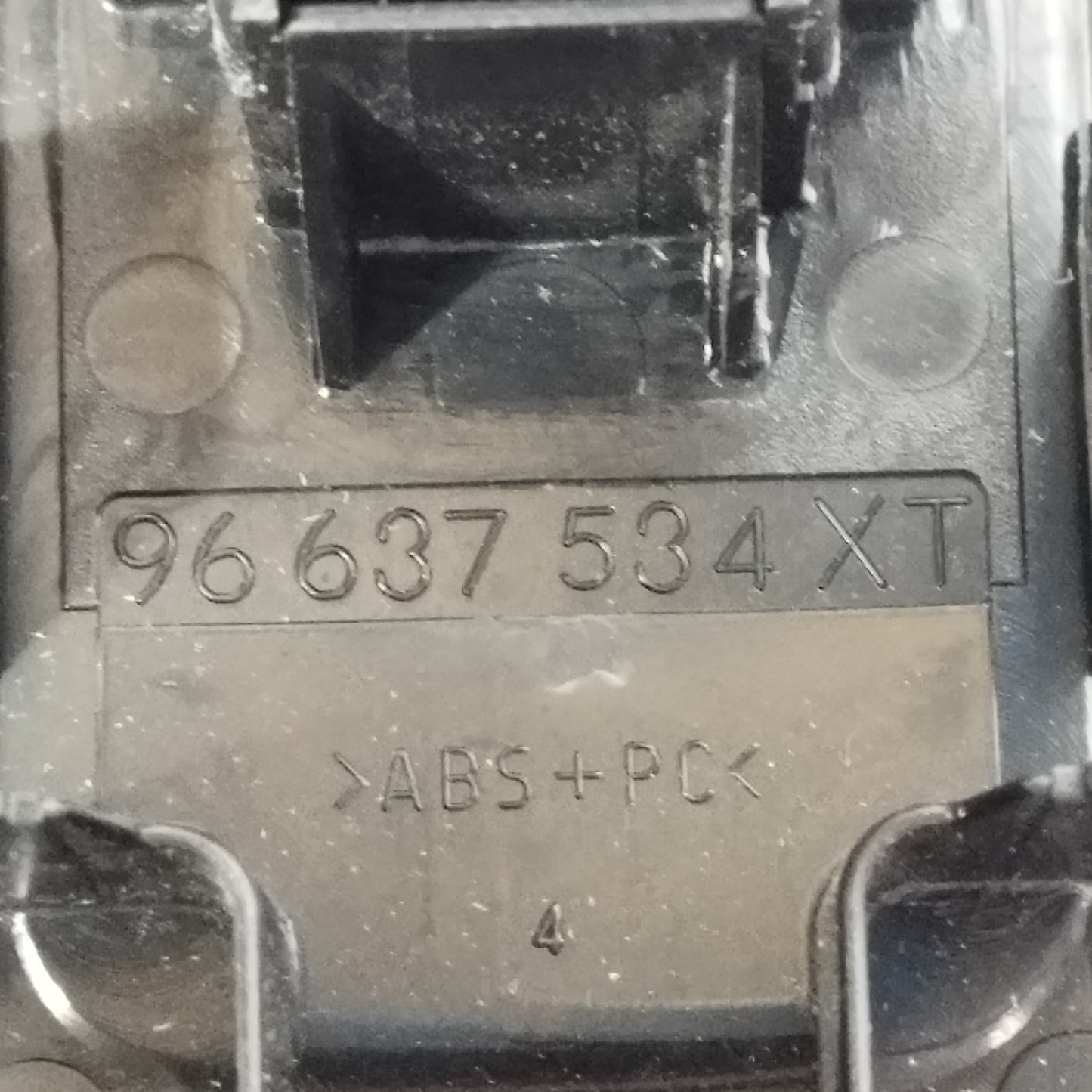 Rechte vordere Tastenblende Citroen C3 2010 Code: 96637534XT ecoAC14050