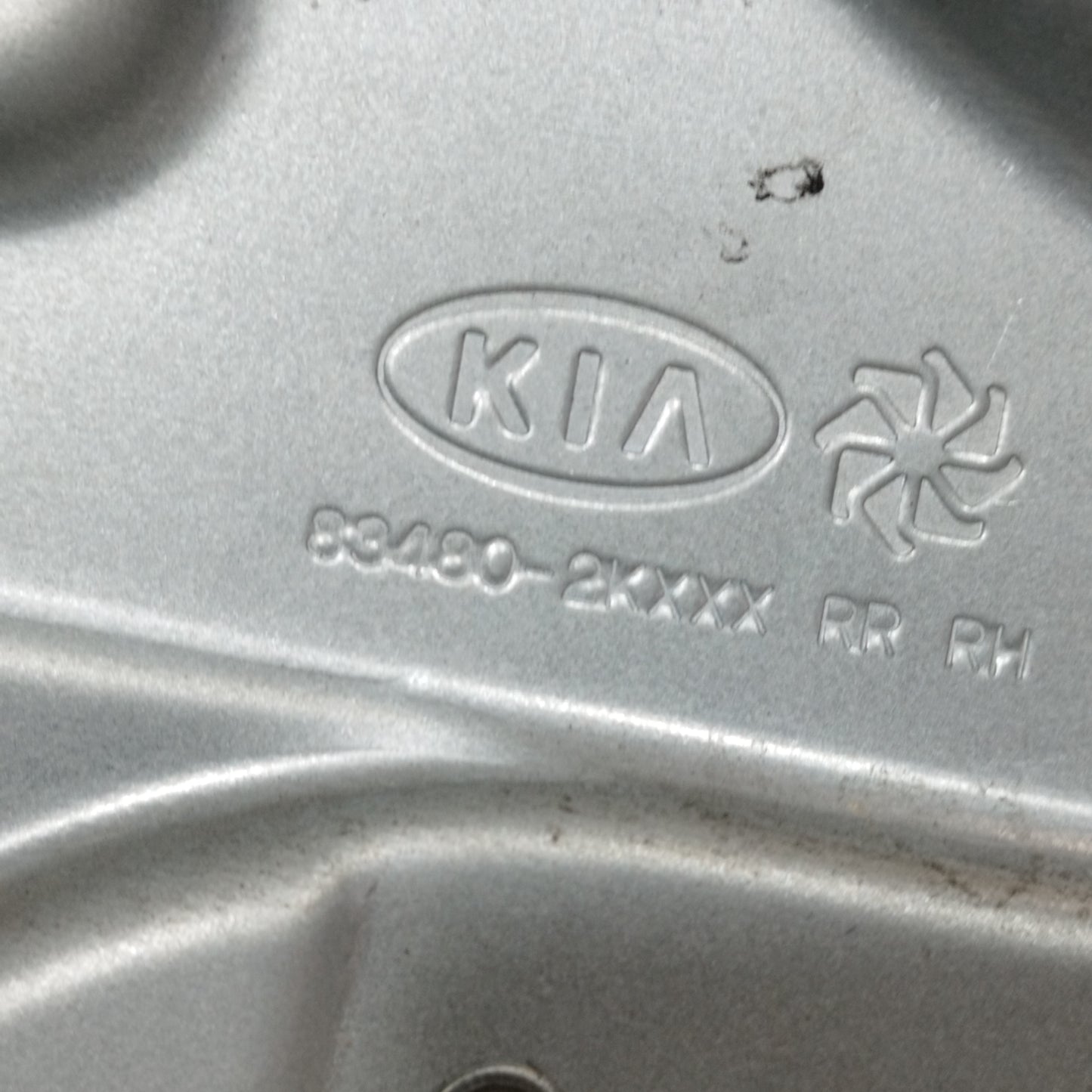 Rear rack right Kia Soul 2008 code: 83480-2KXXX ecoAC9398