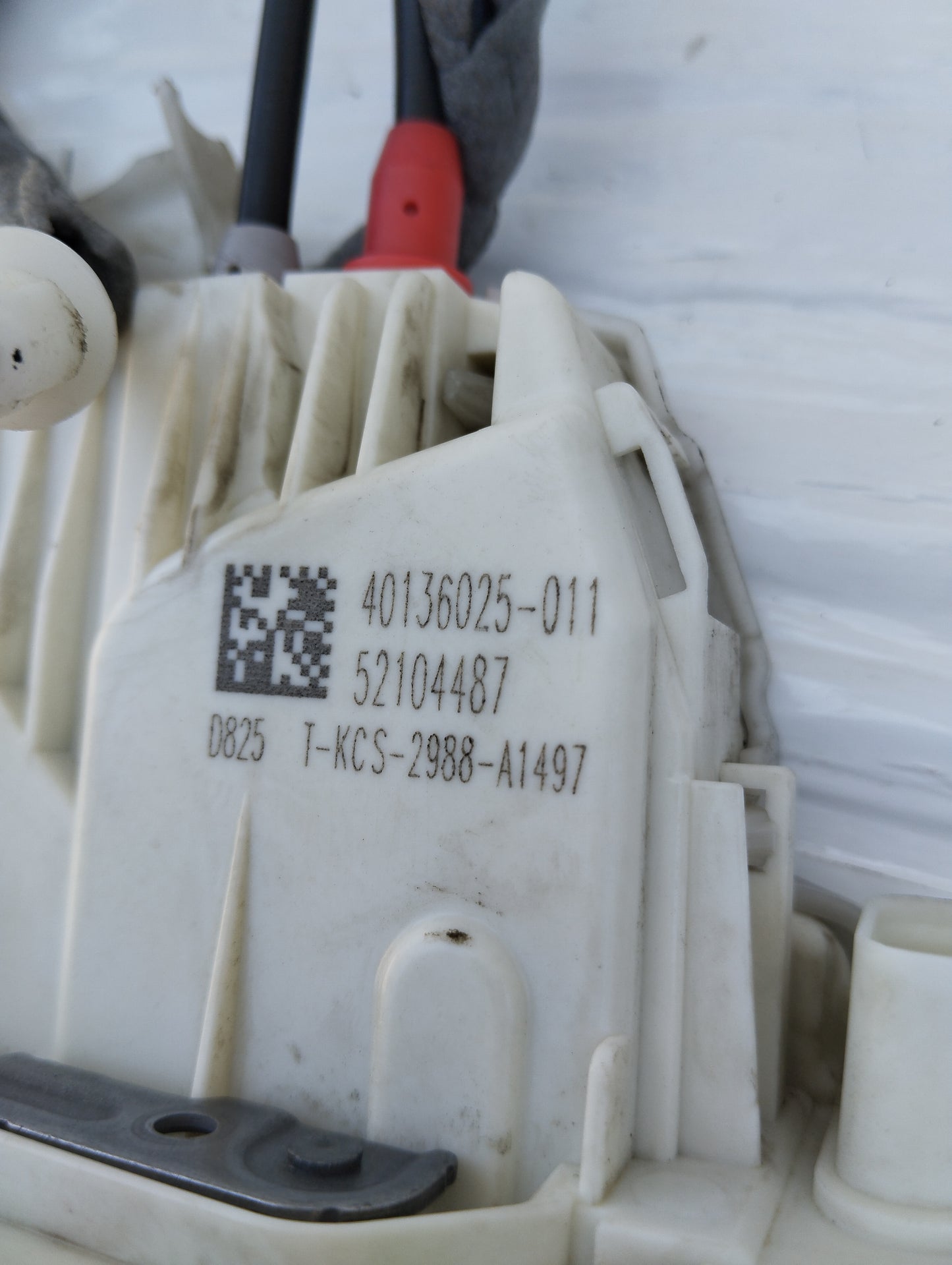 Rear left lock Fiat 500X code: 52104487 ecoAG5221