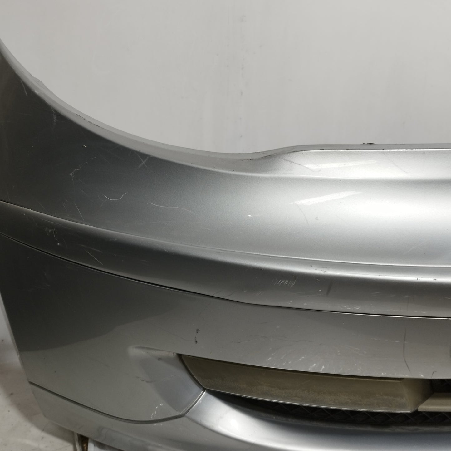 Paraurti anteriore grigio Bmw serie 1 E87 2008 ecoAC13591