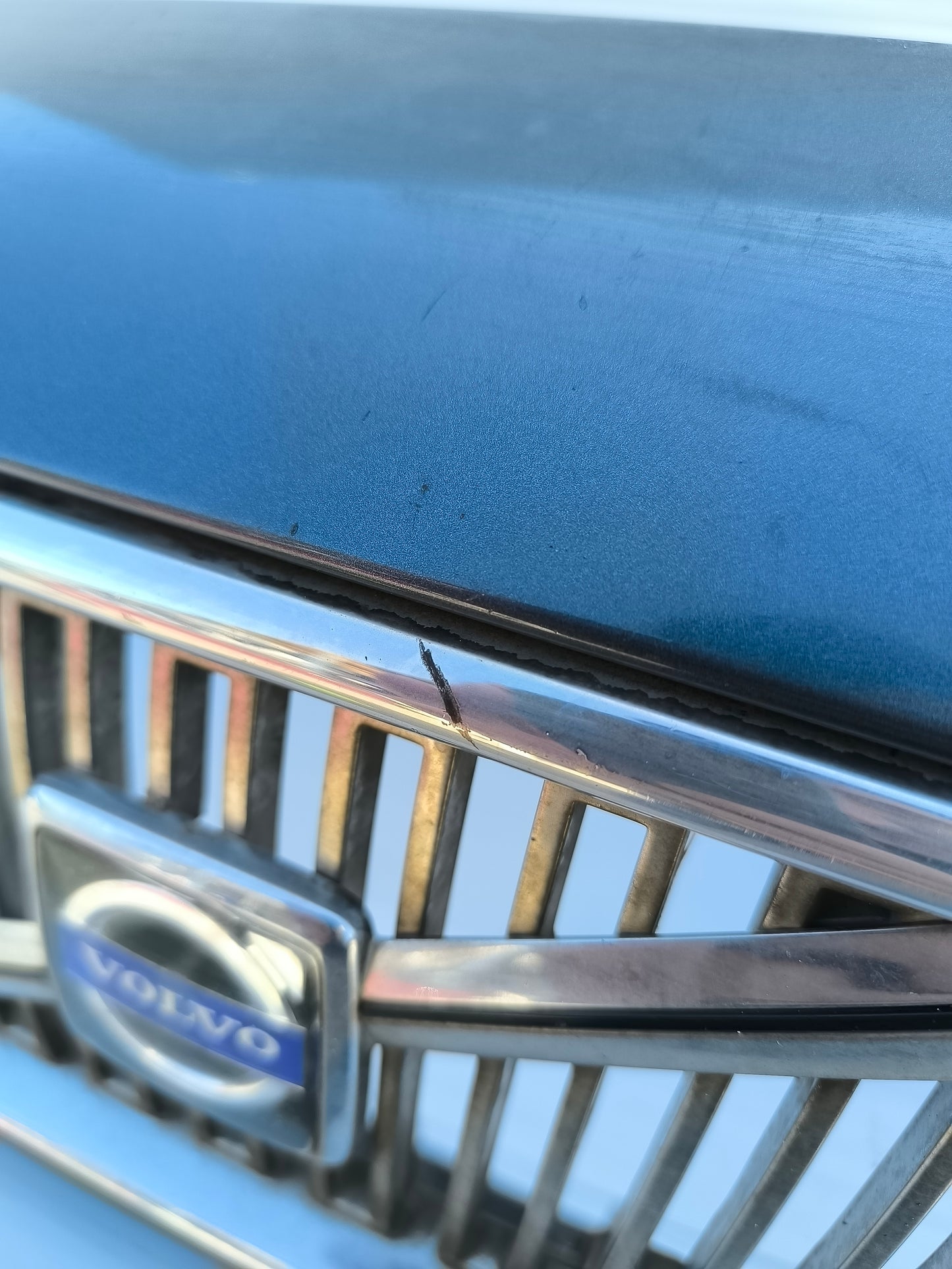 Paraurti anteriore grigio scuro Volvo V50 anno 2005 ecoAG8177
