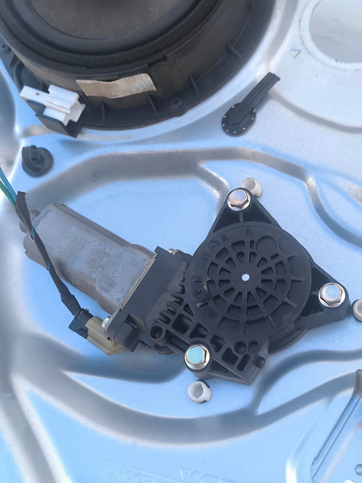 Rear left panel rack Kia Sorento year 2012 missing code ecoAG6947