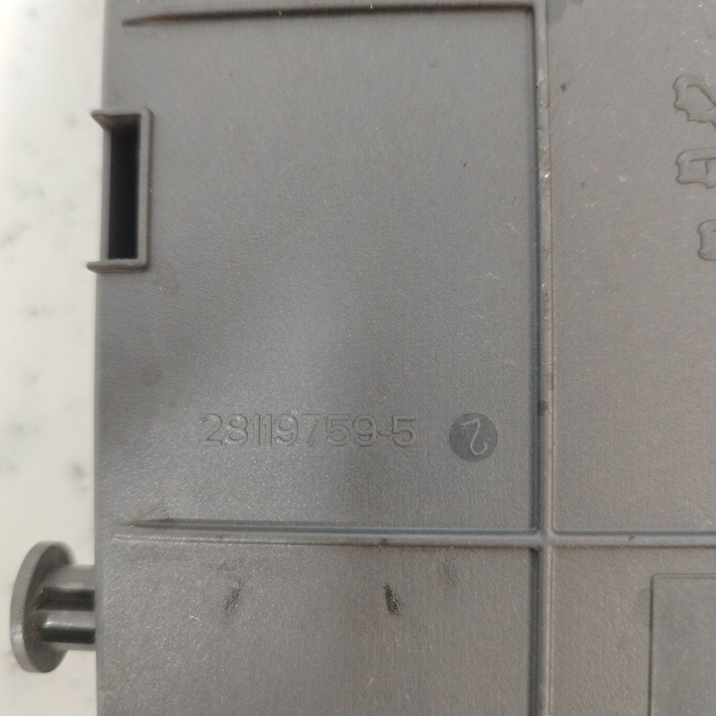 Body computer Peugeot 3008 1.6 HDi 2011 code: 28119759-5 ecoAC9596