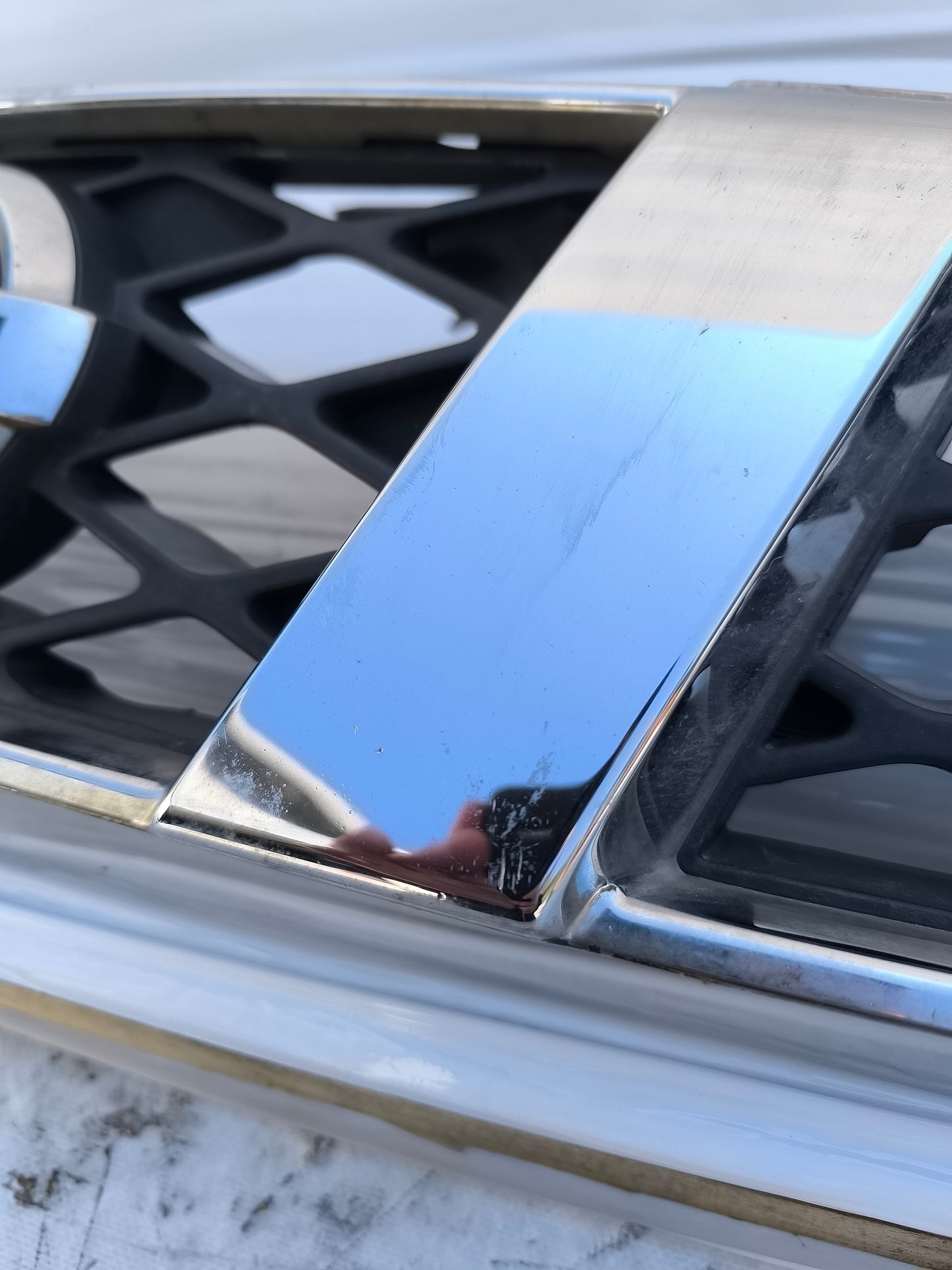 Mascherina centrale anteriore Nissan X-Trail T31 ecoAG8100