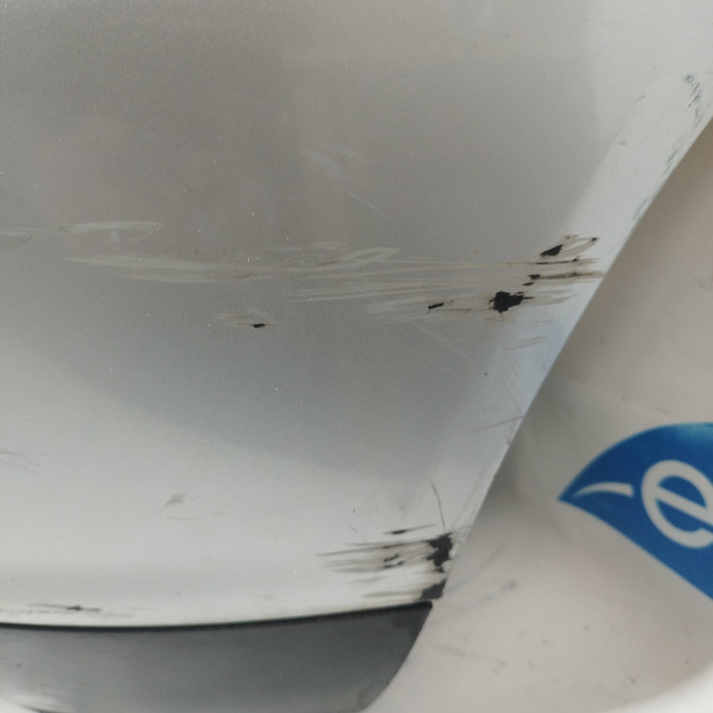 Seat Ibiza 2005 ecoAC9673 silbergraue Heckstoßstange