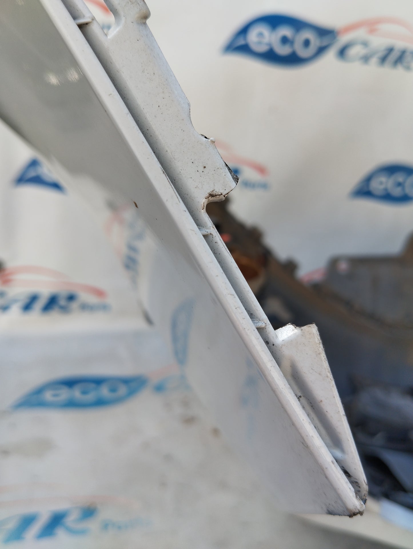 Paraurti anteriore bianco Opel Corsa D Restyling 2011 ecoAG5655