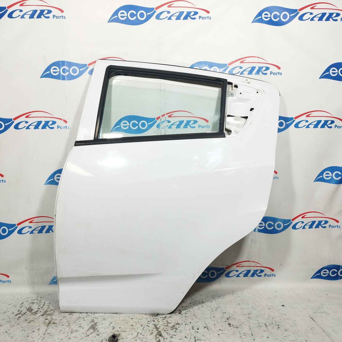 Weiße hintere linke Tür Chevrolet Spark 2011 ecoAC9700