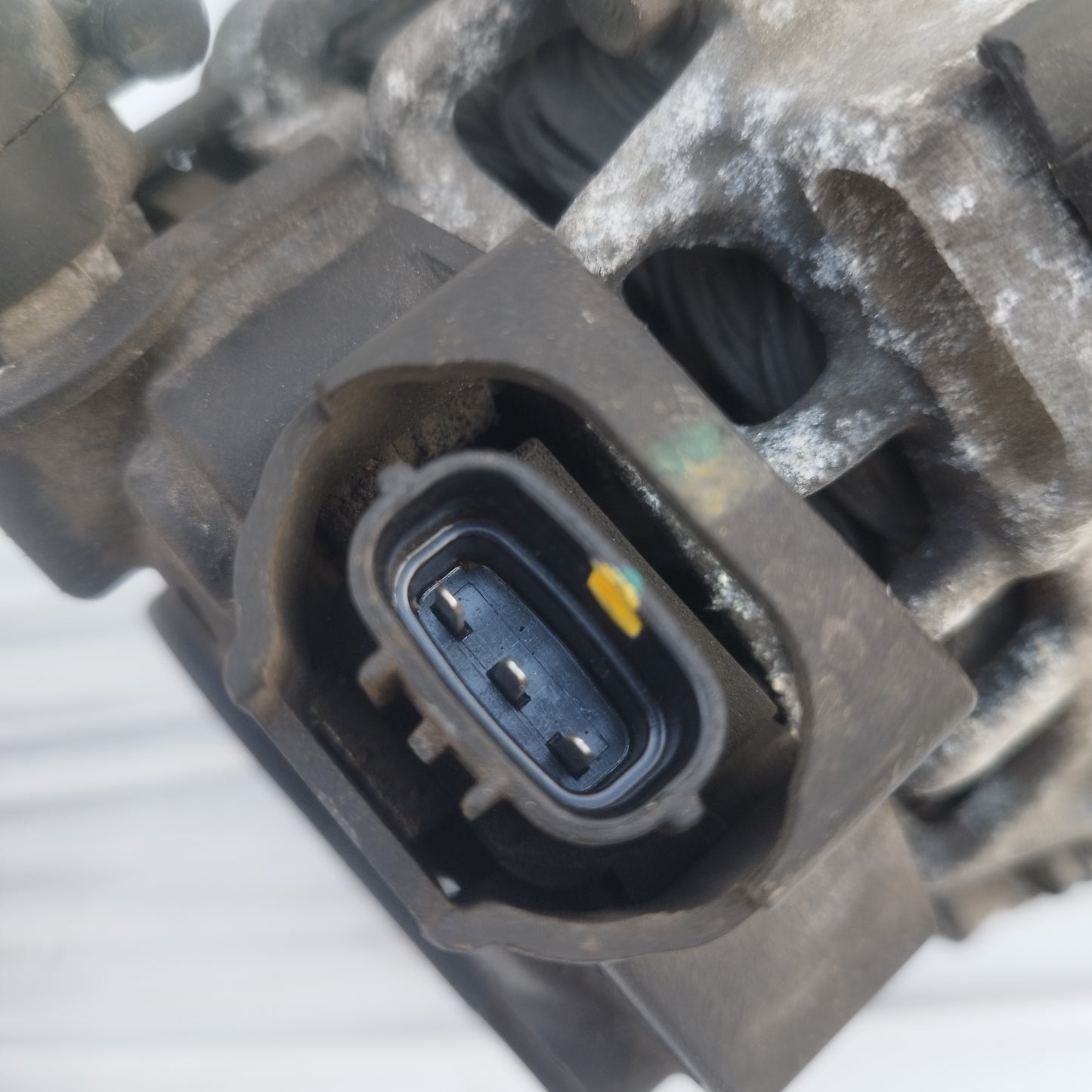 Alternatore Hyundai I10 1.0 B 2012 3 pin cod: 37300-04700 ecoAC15816