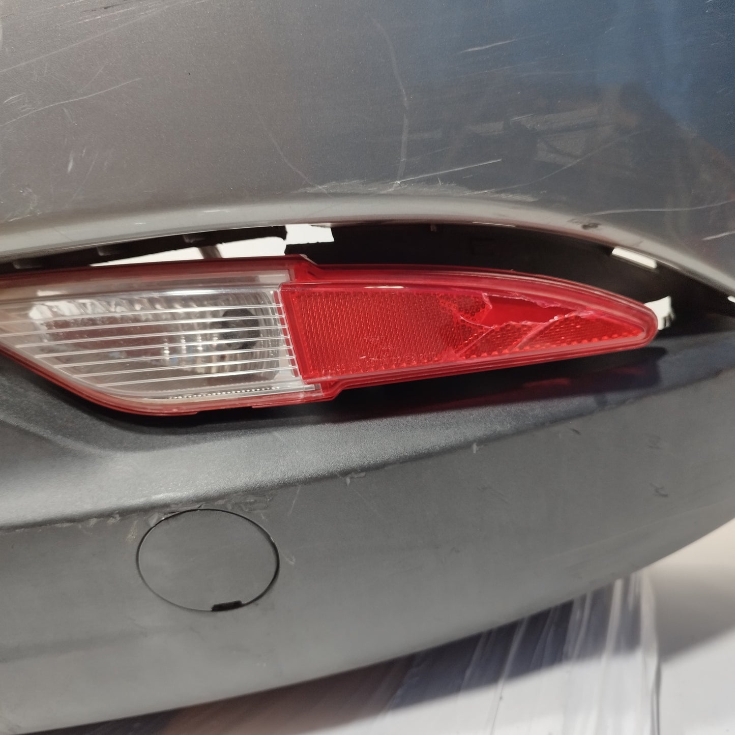 Dunkelgraue Heckstoßstange Lancia Delta 2012 ecoAC11032