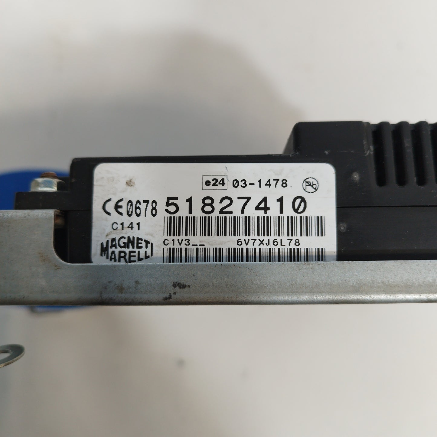 blue&me control unit Fiat 500 2010 code: 51827410 ecoAC259