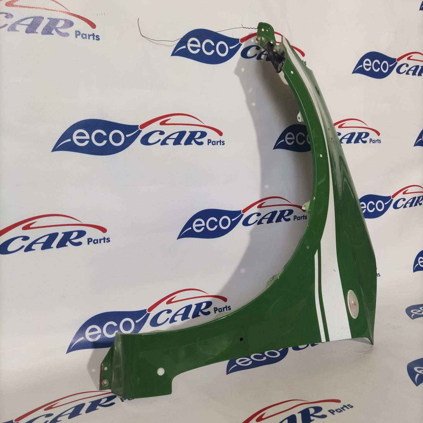 Grüner Kotflügel vorne links Fiat Sedici ecoAG285