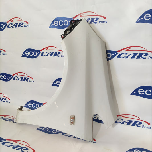 Parafango anteriore sx bianco Opel Corsa D ecoAG292