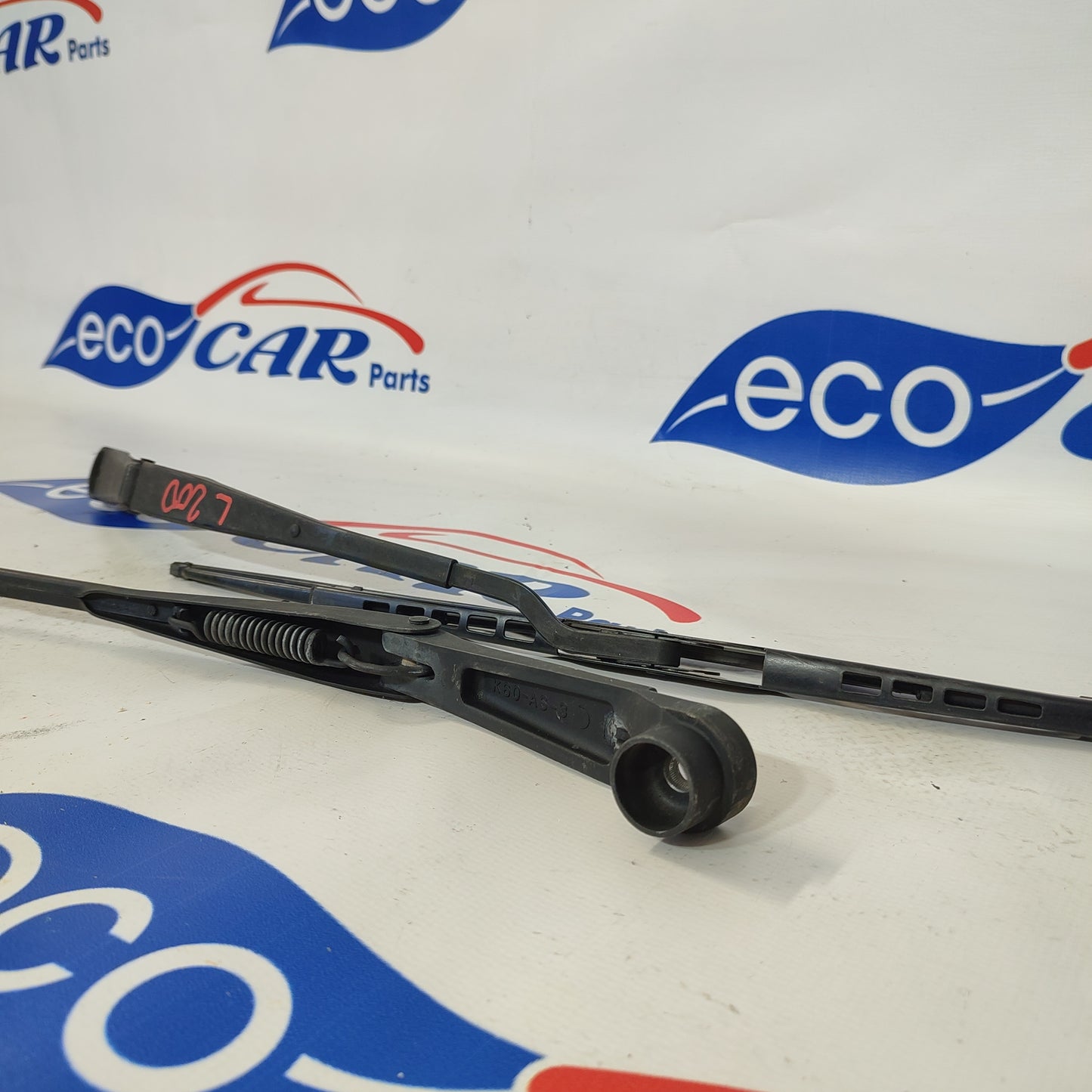 Front windshield wiper arms Mitsubishi L200 2001 ecoAG493