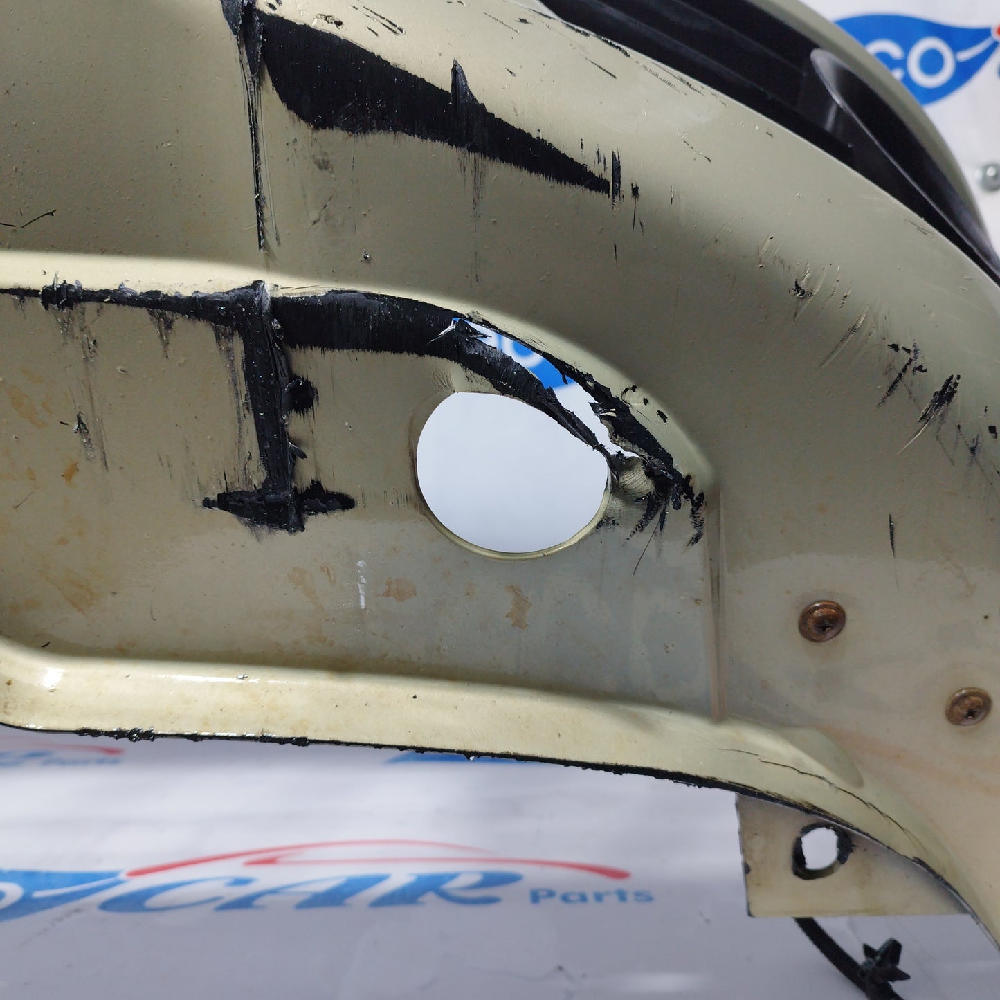 Light green front bumper Fiat Punto 2005 ecoAC1139