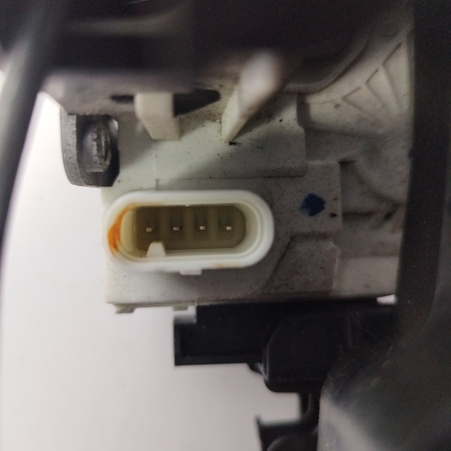 Mercedes C-Klasse W204, Baujahr 2008, Türschloss vorne rechts, 4-poliger Code: a2047200635 ecoAC1450