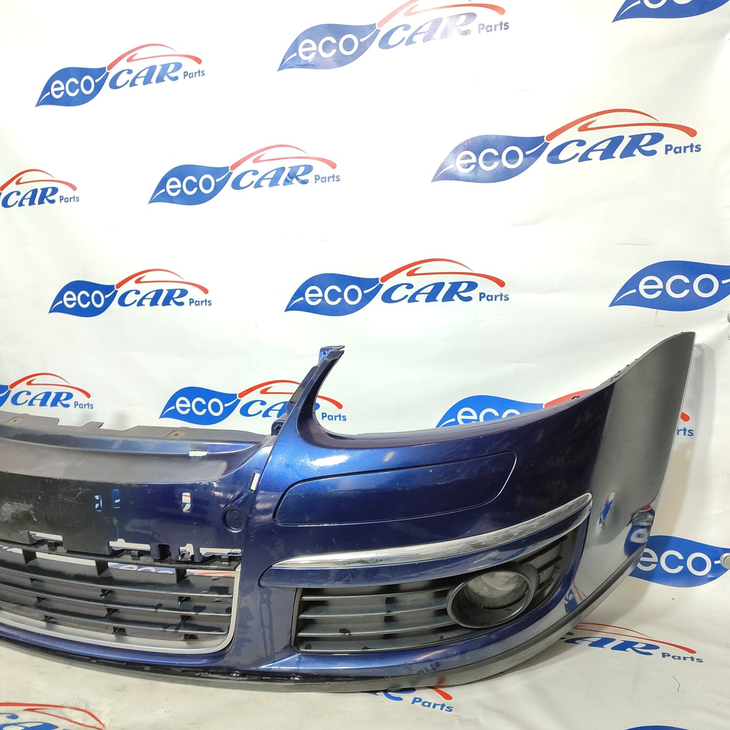 Blue front bumper Volkswagen Jetta 2006 ecoAG814