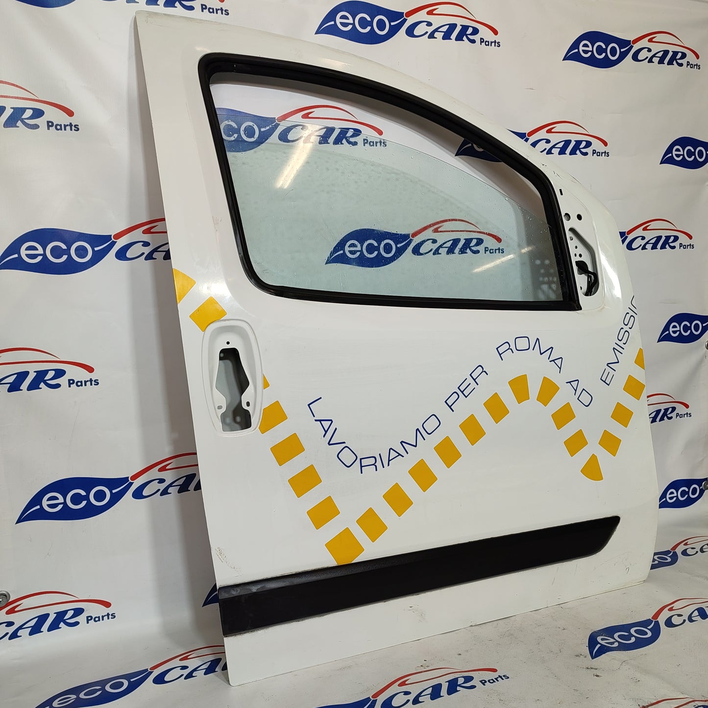 Weiße vordere rechte Tür Fiat Fiorino 2011 ecoAG846