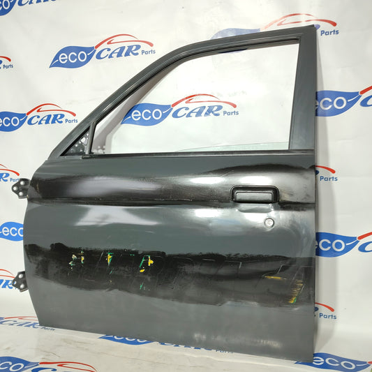 Schwarze linke Vordertür Mitsubishi L200 2003 ecoAG921