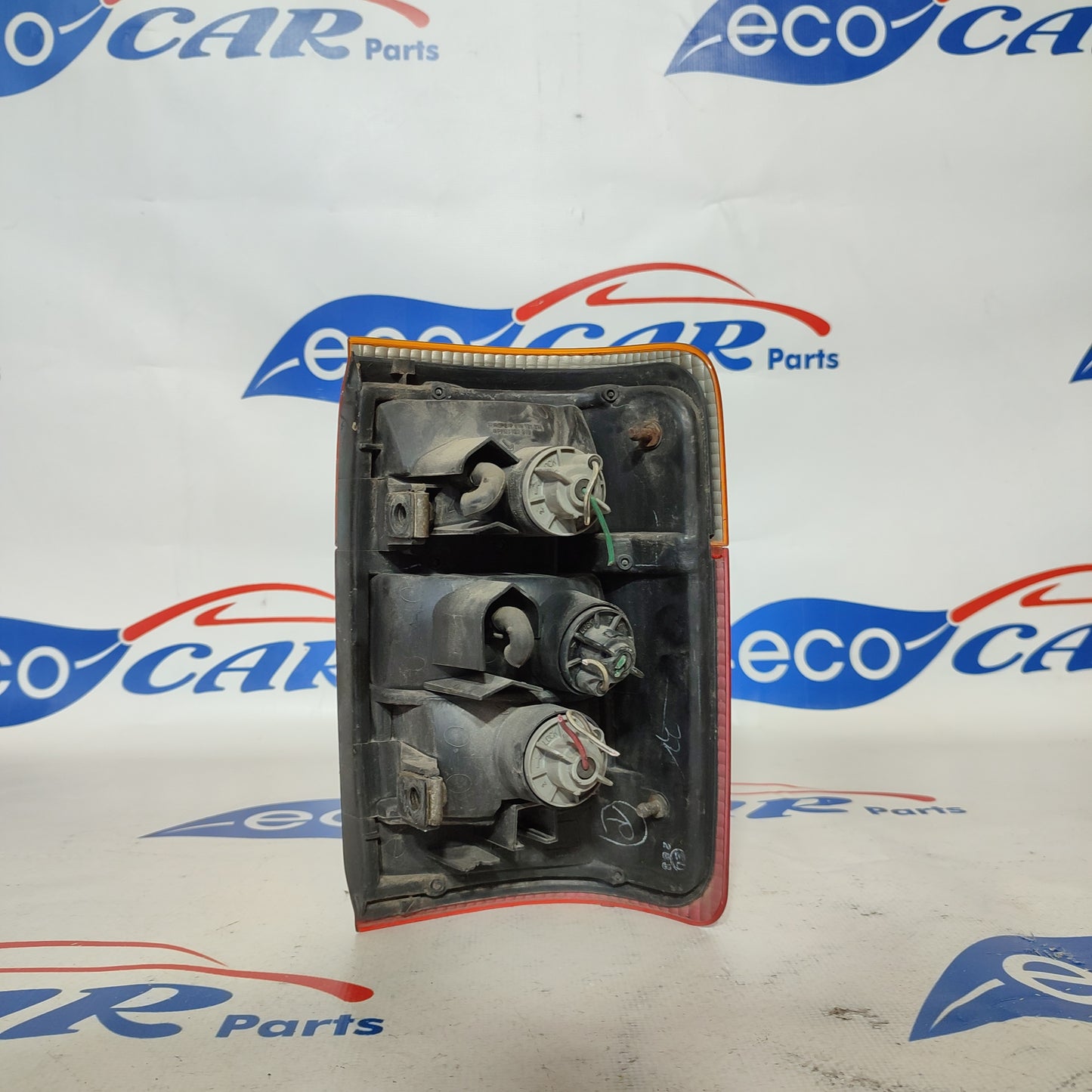 Toyota 4Runner 1995 ecoAG933 linke Rückleuchte