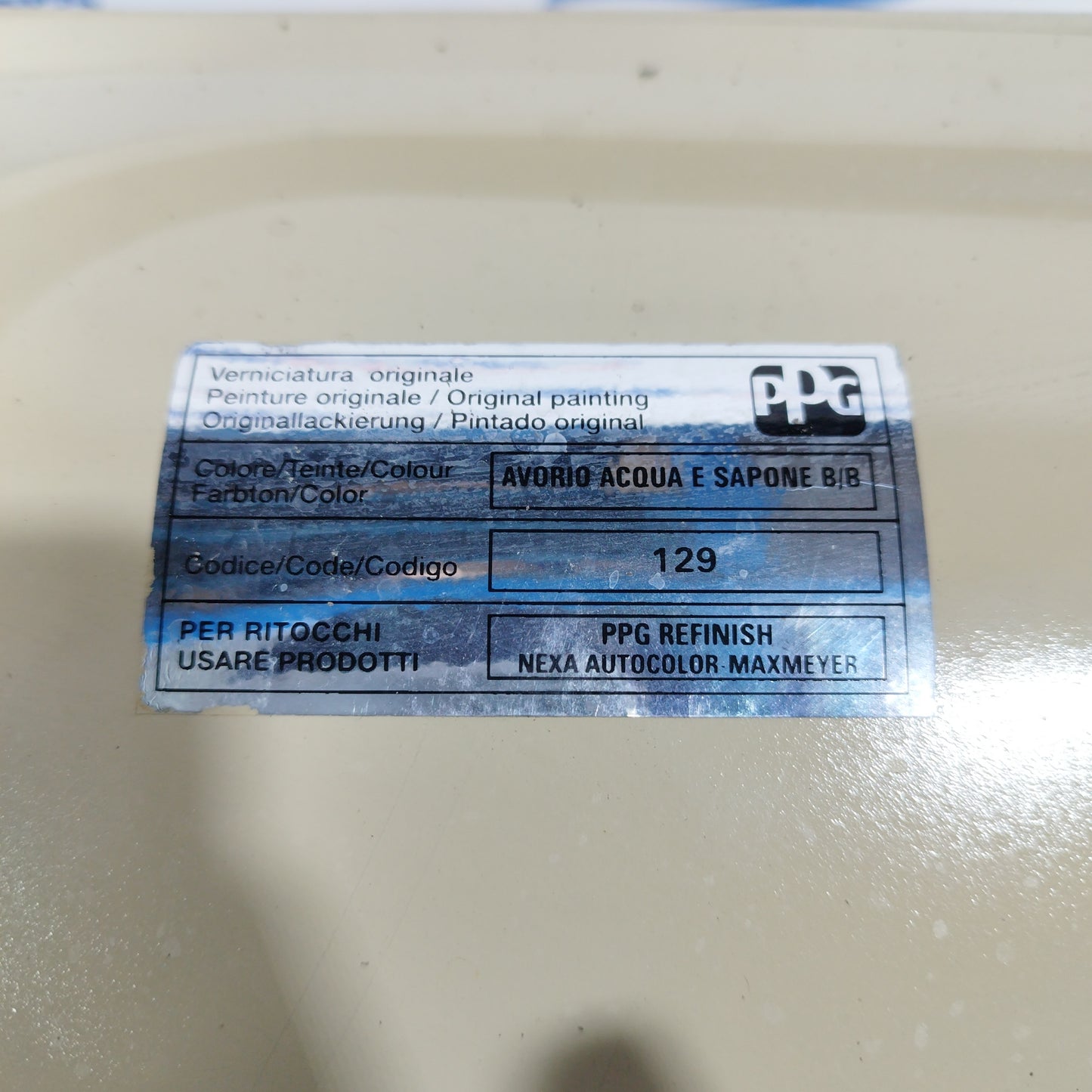 Heckklappe in Elfenbein, Fiat 600, Baujahr 2008, 50-jähriges Jubiläum, ecoAC1957