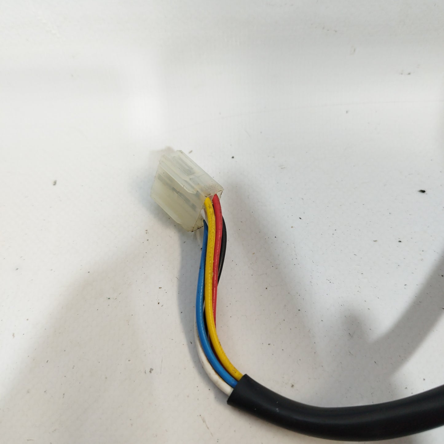 White 5-wire left mirror Dr5 2013 ecoAC2041