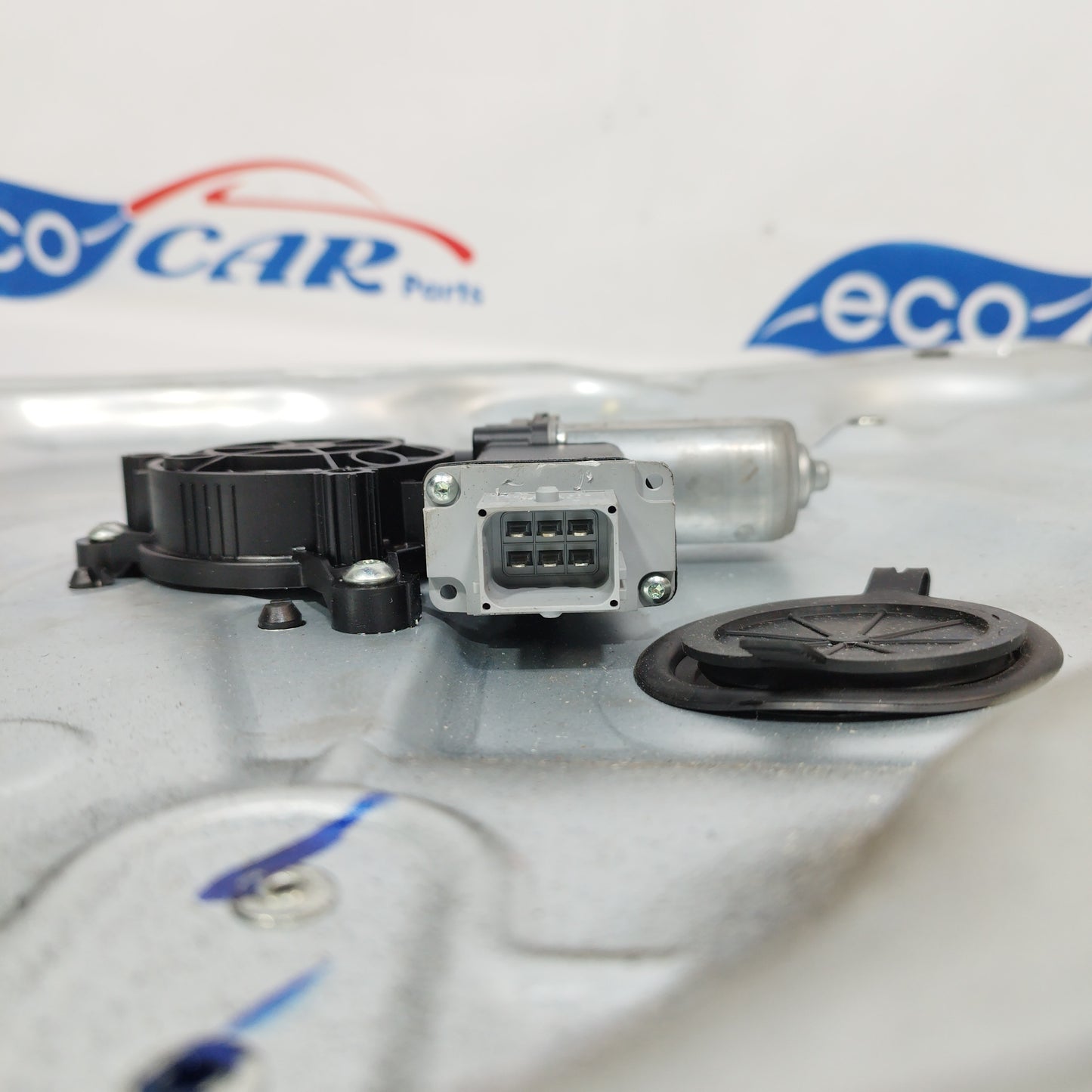 Alfa Romeo Giulietta 2015 vordere rechte Verkleidungsablage 6-poliger Stecker ecoAC2334