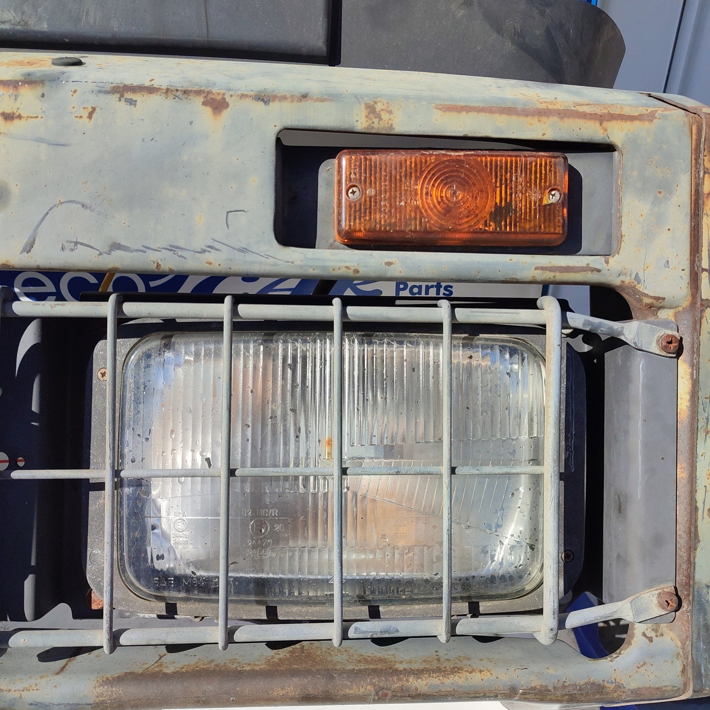 Frontstoßstange mit Scheinwerfern Iveco EuroTrakker 1995 ecoAG1088