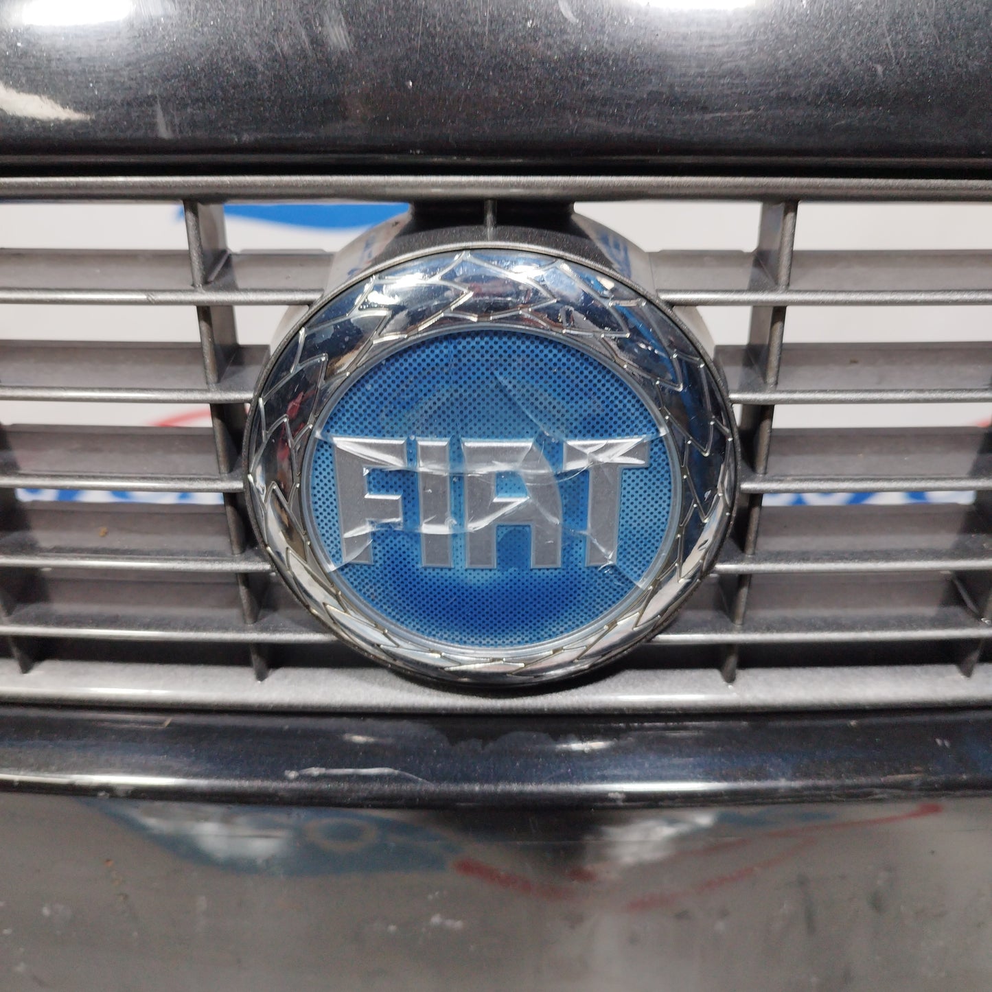 Schwarze Frontstoßstange Fiat Grande Punto 2008 ecoAC2415