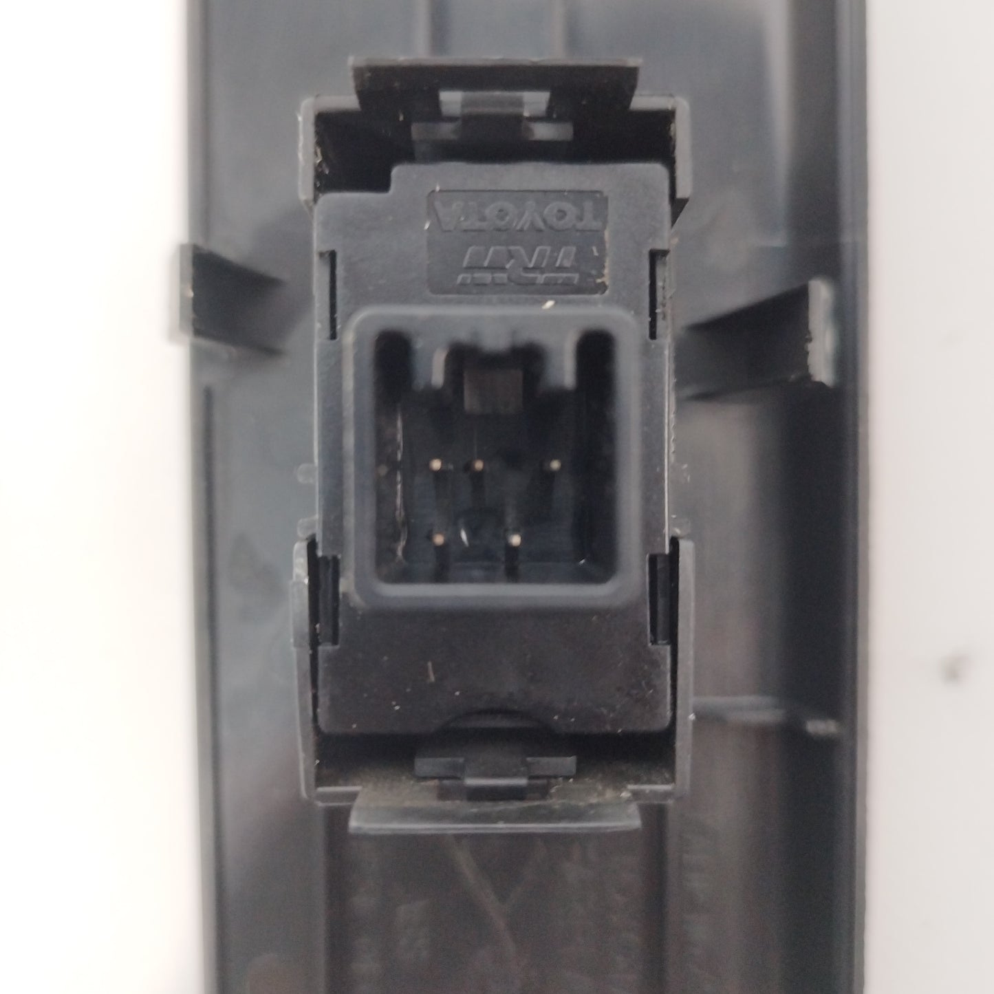 Front right control panel Toyota Corolla Verso 2007 code: 74231-0f030 ecoAC2554