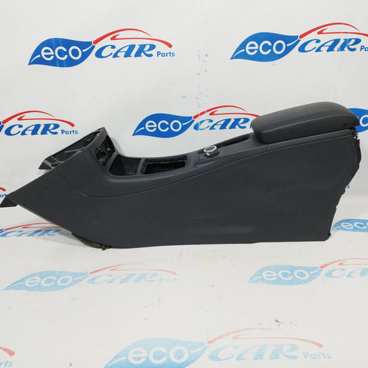 Mercedes B-Klasse W246 2012 ecoAC2670 Mitteltunnel