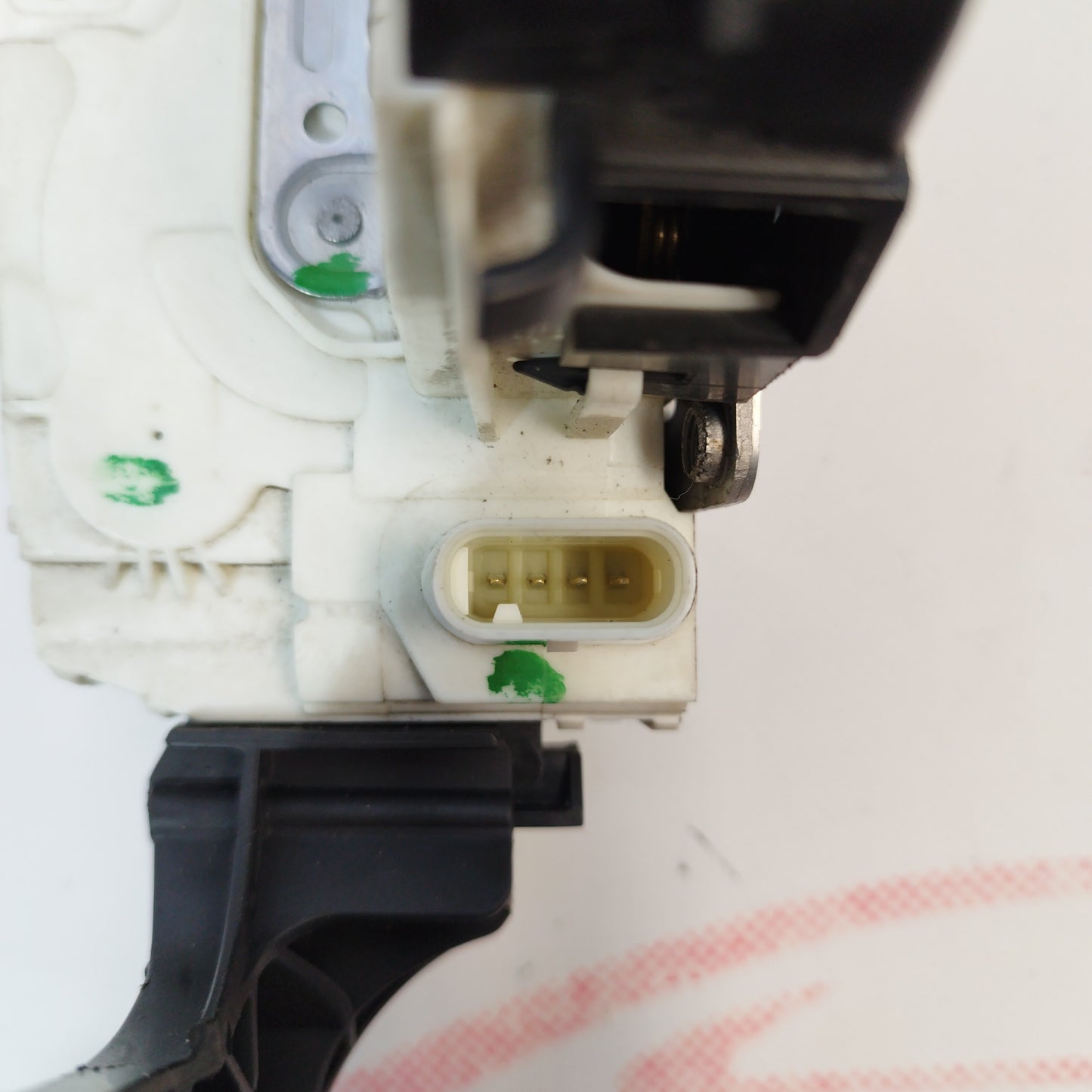 Hinteres linkes Schloss Mercedes B-Klasse W246 2012 (4-polig) Code A2047302735 EcoAC2734