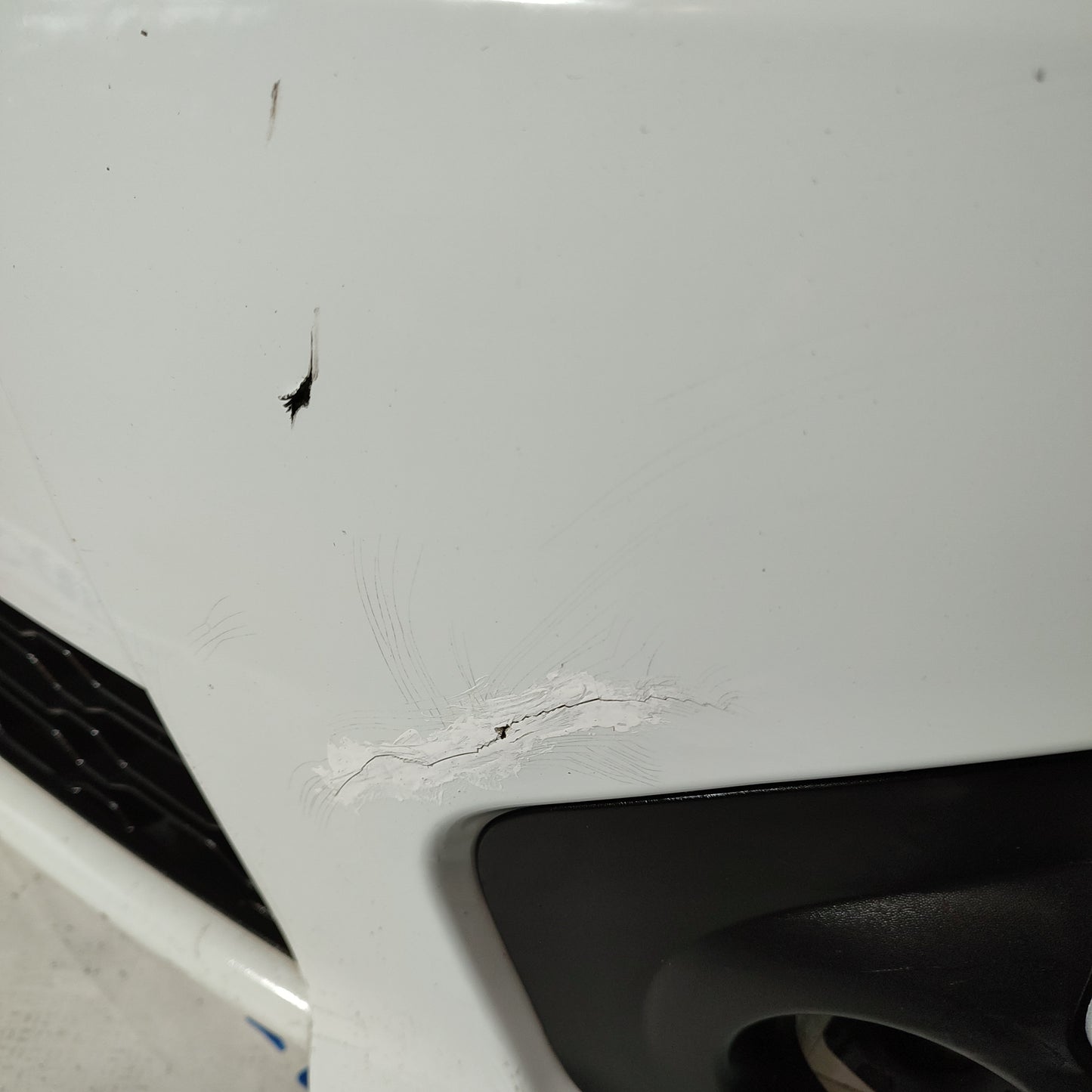 White front bumper Renault Twingo 2010 ecoAG1233