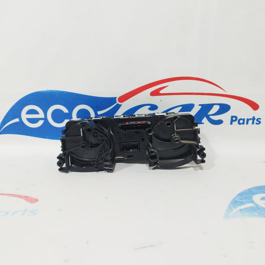 Mitsubishi Colt 2006 Manuelles Klimaanlagen-Bedienfeld Code 69668304 ecoAC2878