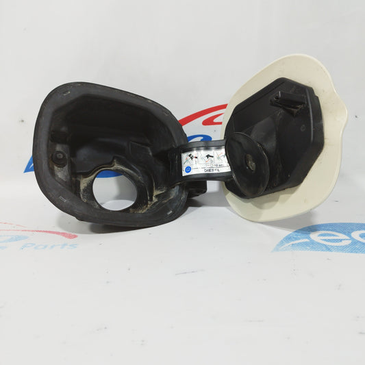 White three-layer fuel flap Fiat 500x 2019 ecoAC2962