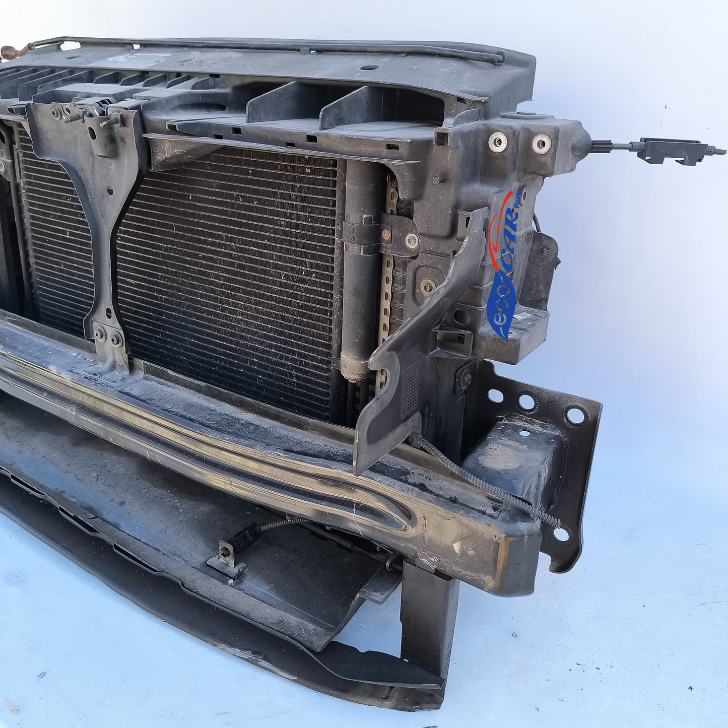 Silbergraue Frontblende komplett mit Kühlern Volkswagen Tiguan Baujahr 2009 ecoAG247