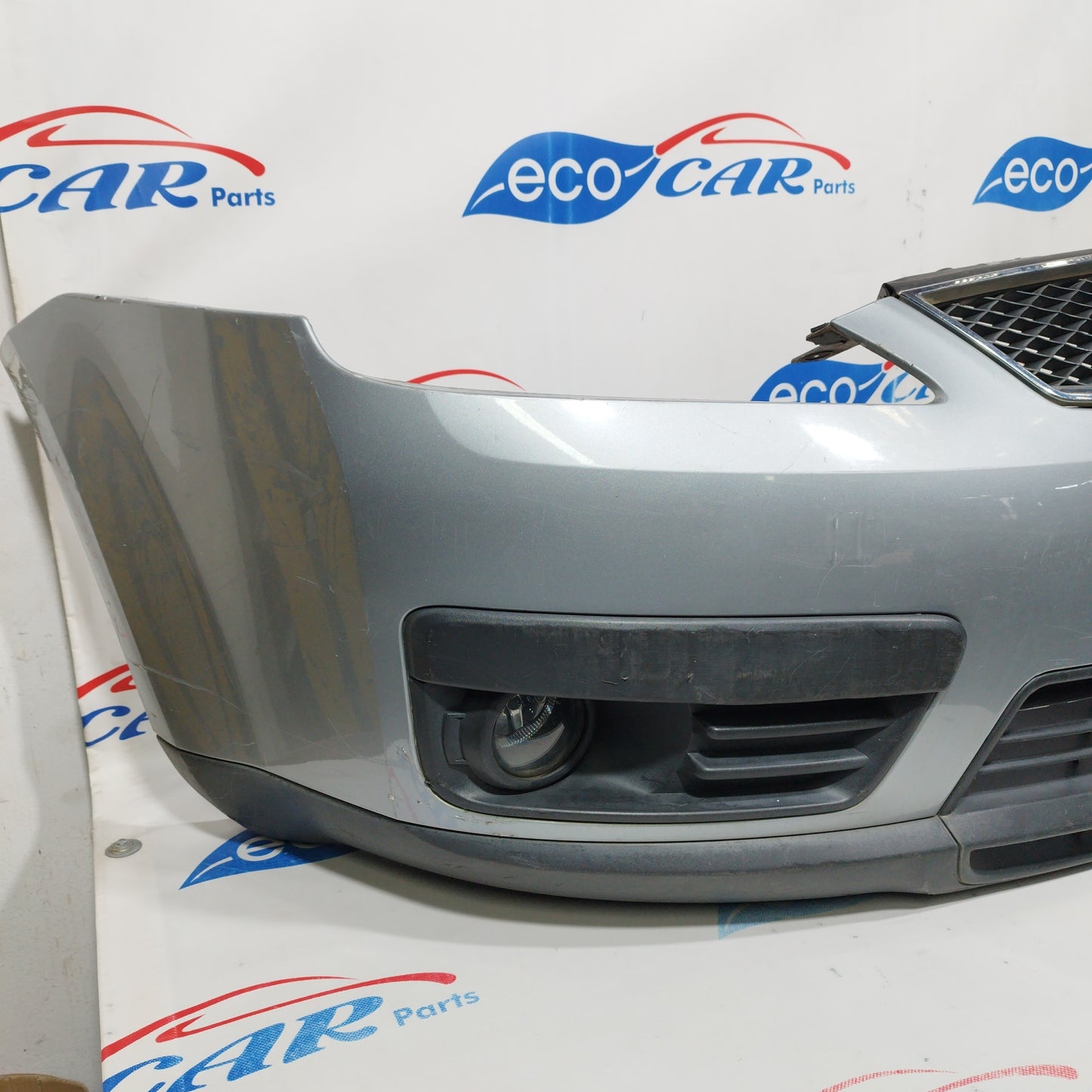 Medium gray front bumper Ford C-max 2006 ecoAC3013