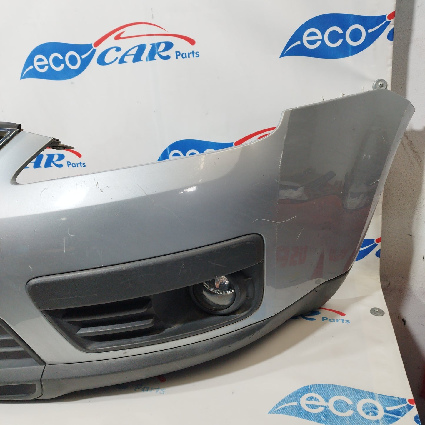 Medium gray front bumper Ford C-max 2006 ecoAC3013