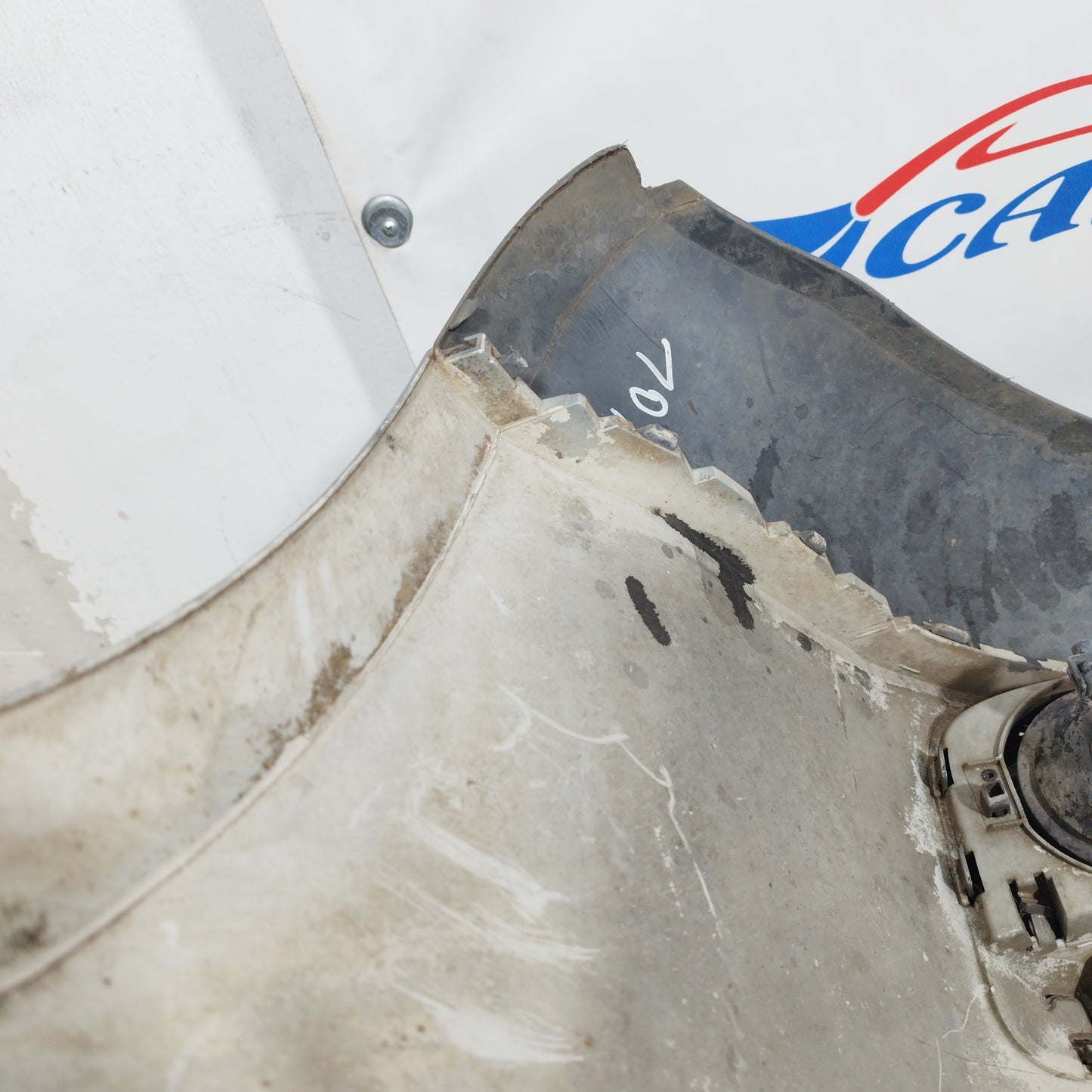 Medium gray front bumper Ford C-max 2006 ecoAC3013