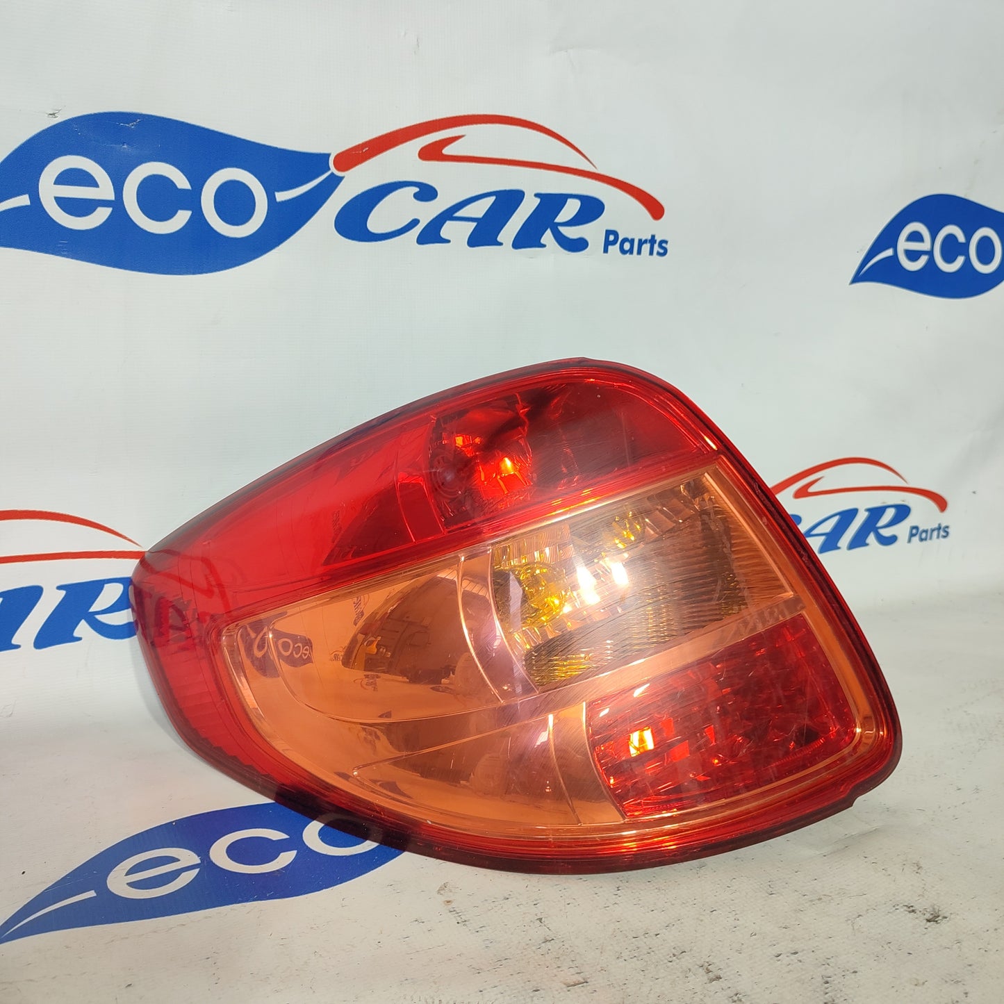 Fiat 16 ecoAG1274 linke Rückleuchte