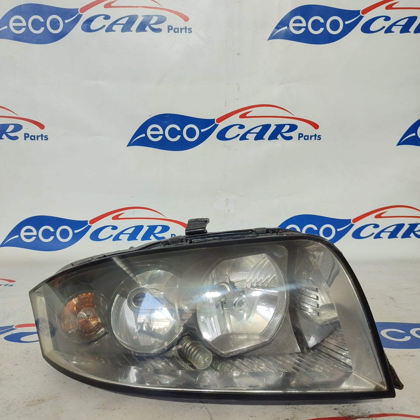 Fanale anteriore dx Audi A2 2001 ecoAG1329