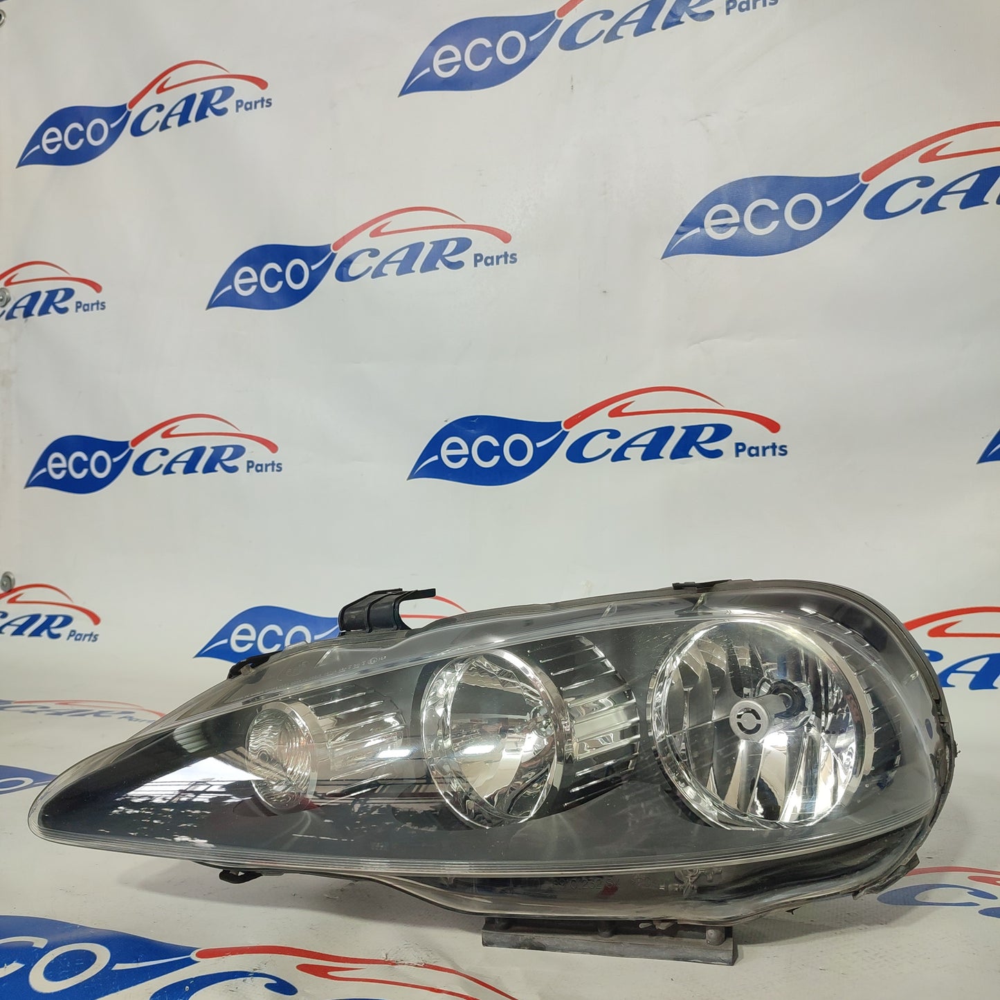 Fanale anteriore sx xenon  Alfa Romeo 147 seconda serie ecoAG1332
