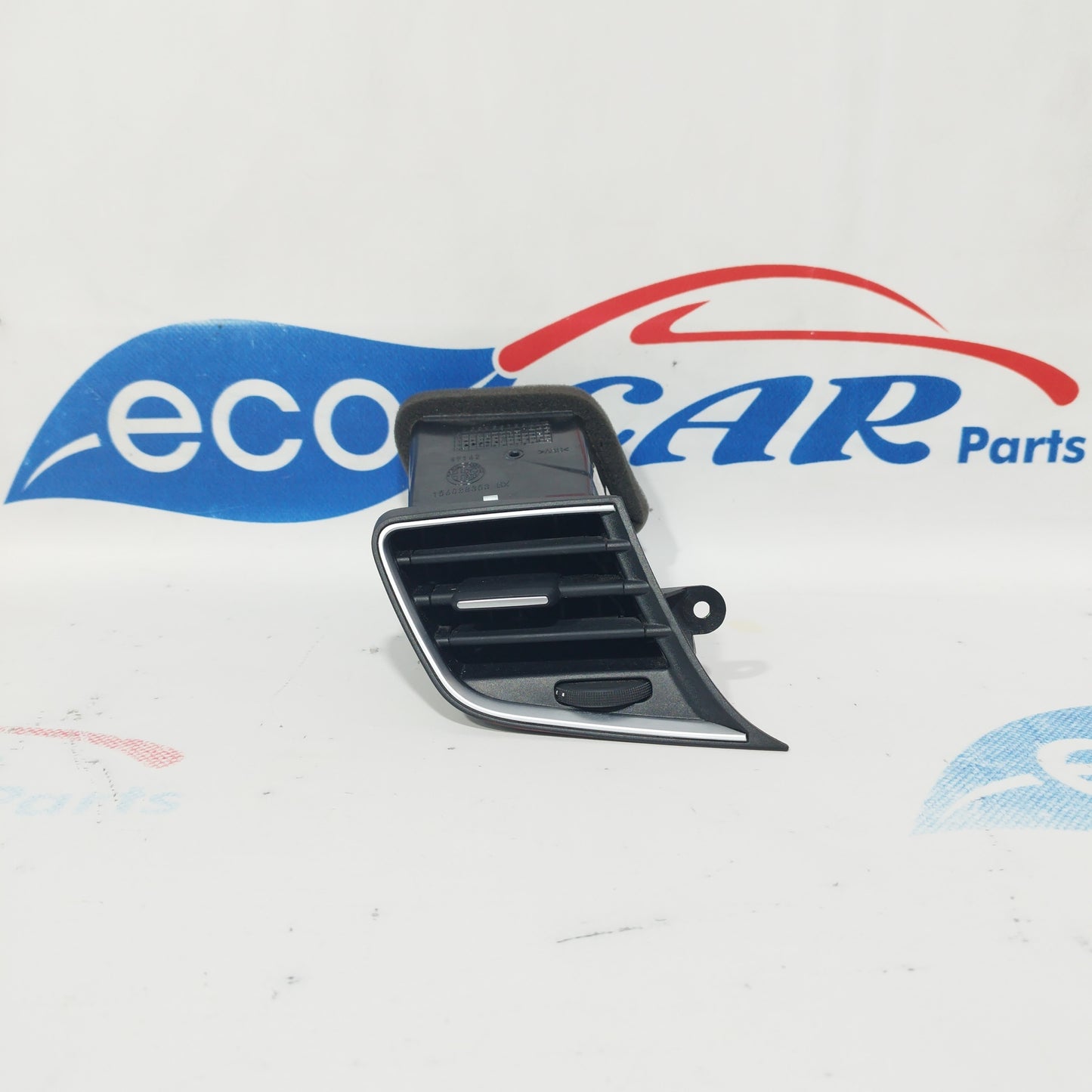 Left a/c vent Alfa Romeo Giulietta 2016 code 156088353 ecoAC3397