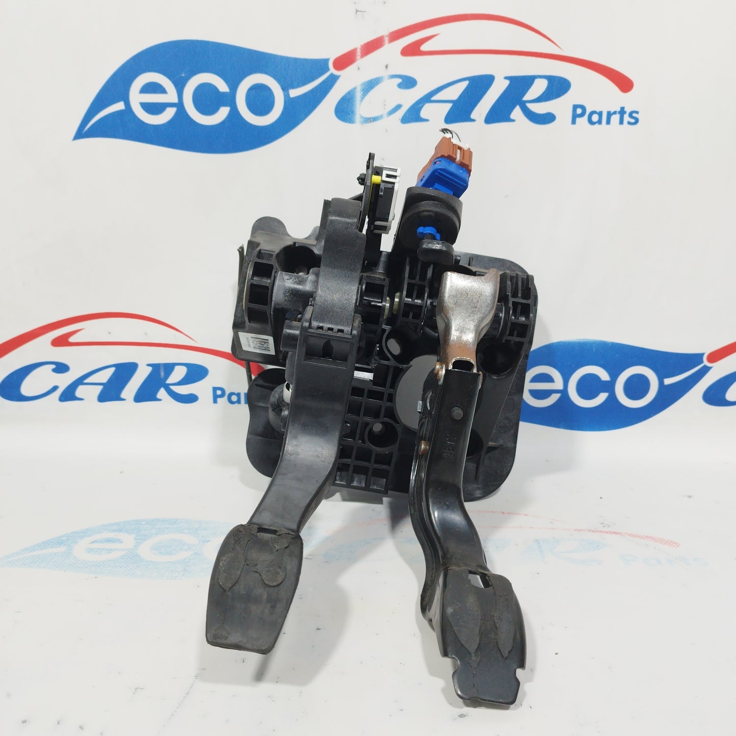 Kupplungs- und Bremspedal Fiat 500 1.2 b 2019 Code 25884600 ecoAC3437