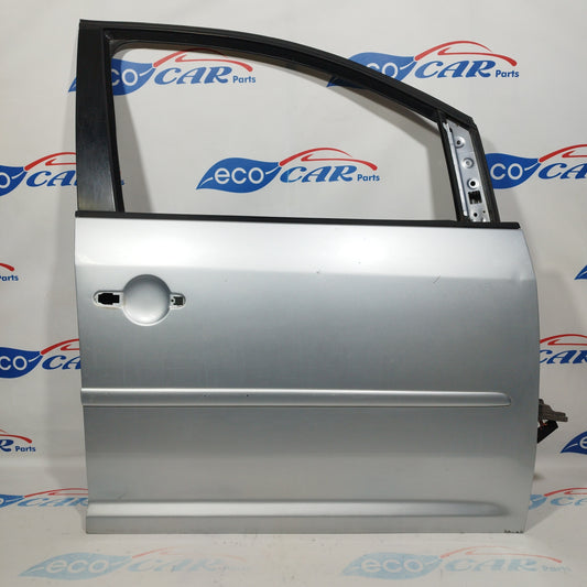 Silver gray right front door Volkswagen Touran 2007 ecoAC3449