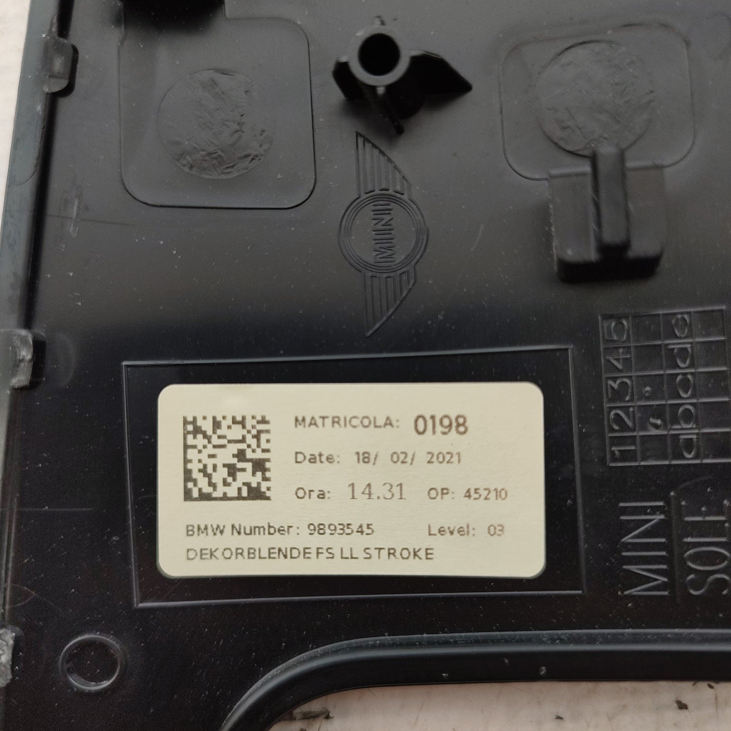 Dashboard trim driver side Mini Cooper F56 SE 2021 ecoAG1426