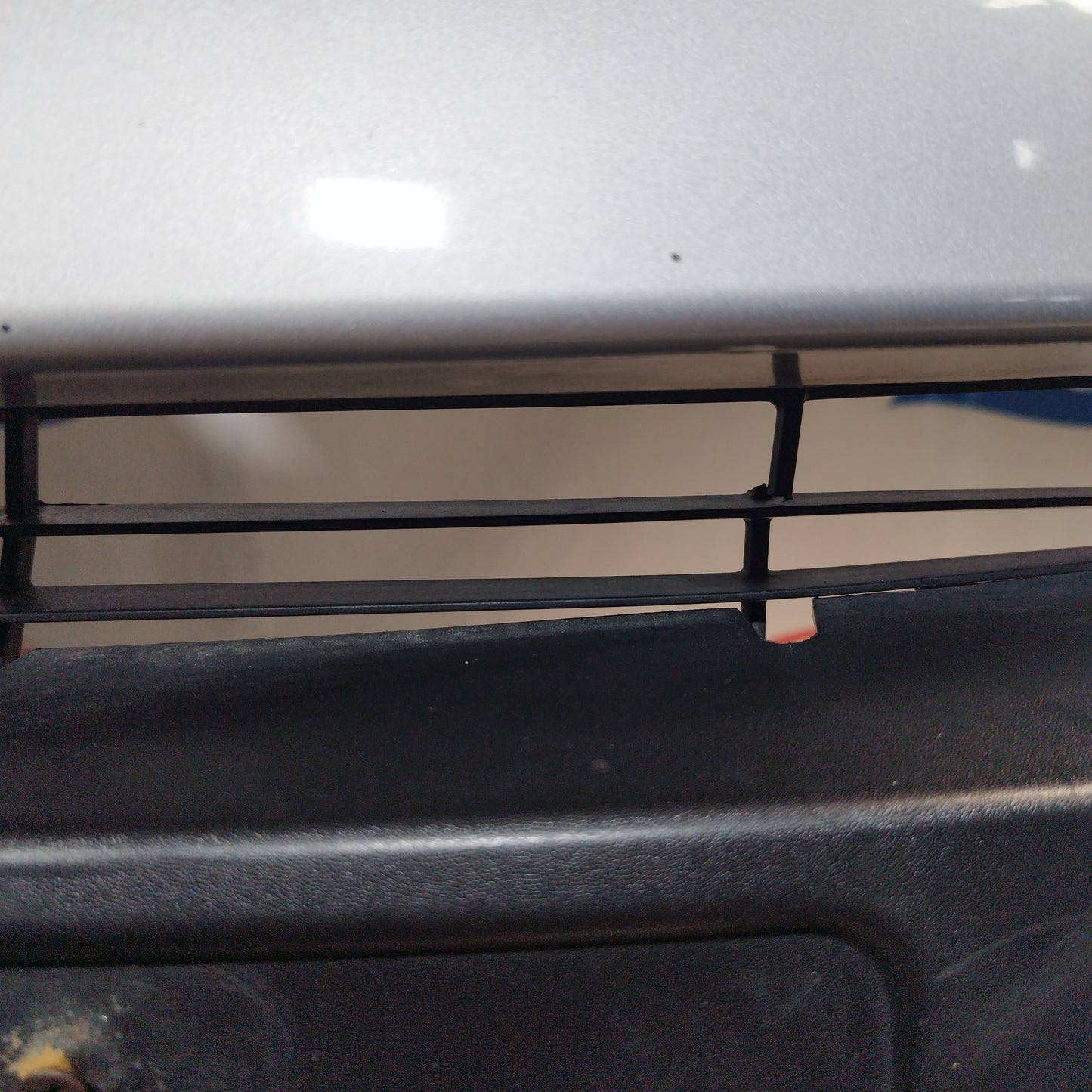 Silver gray front bumper Renault XMOD 2010 ecoAC3573