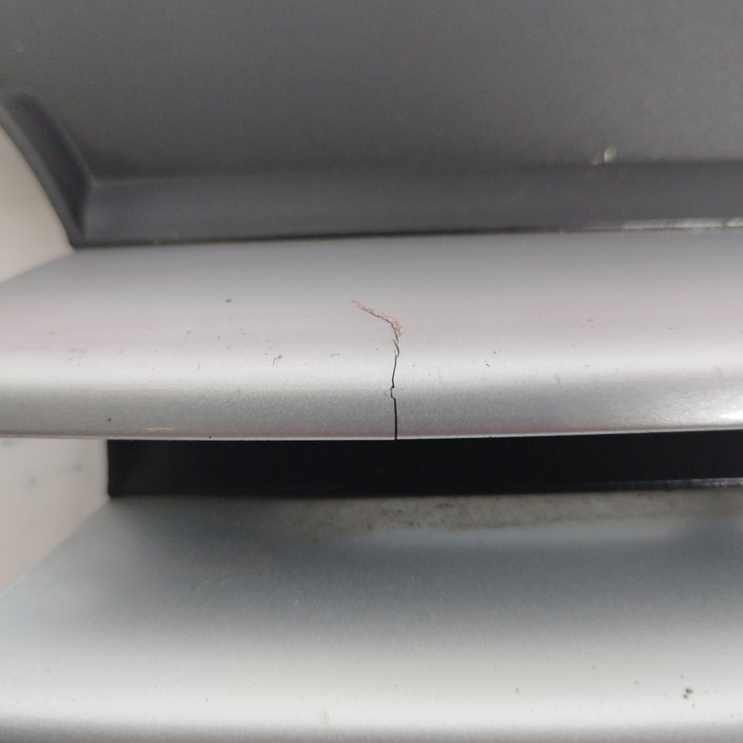 Silver gray front mask Volkswagen Golf 4 2004 code 1j0853655G ecoac3597