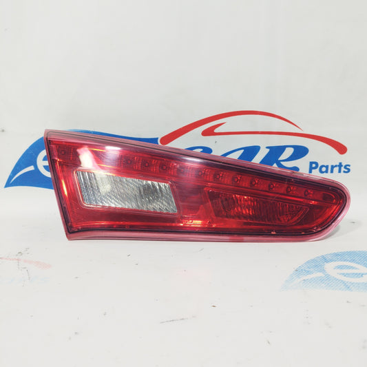 Alfa Romeo Giulietta 2010 ecoAC3755 Innenleuchte hinten links