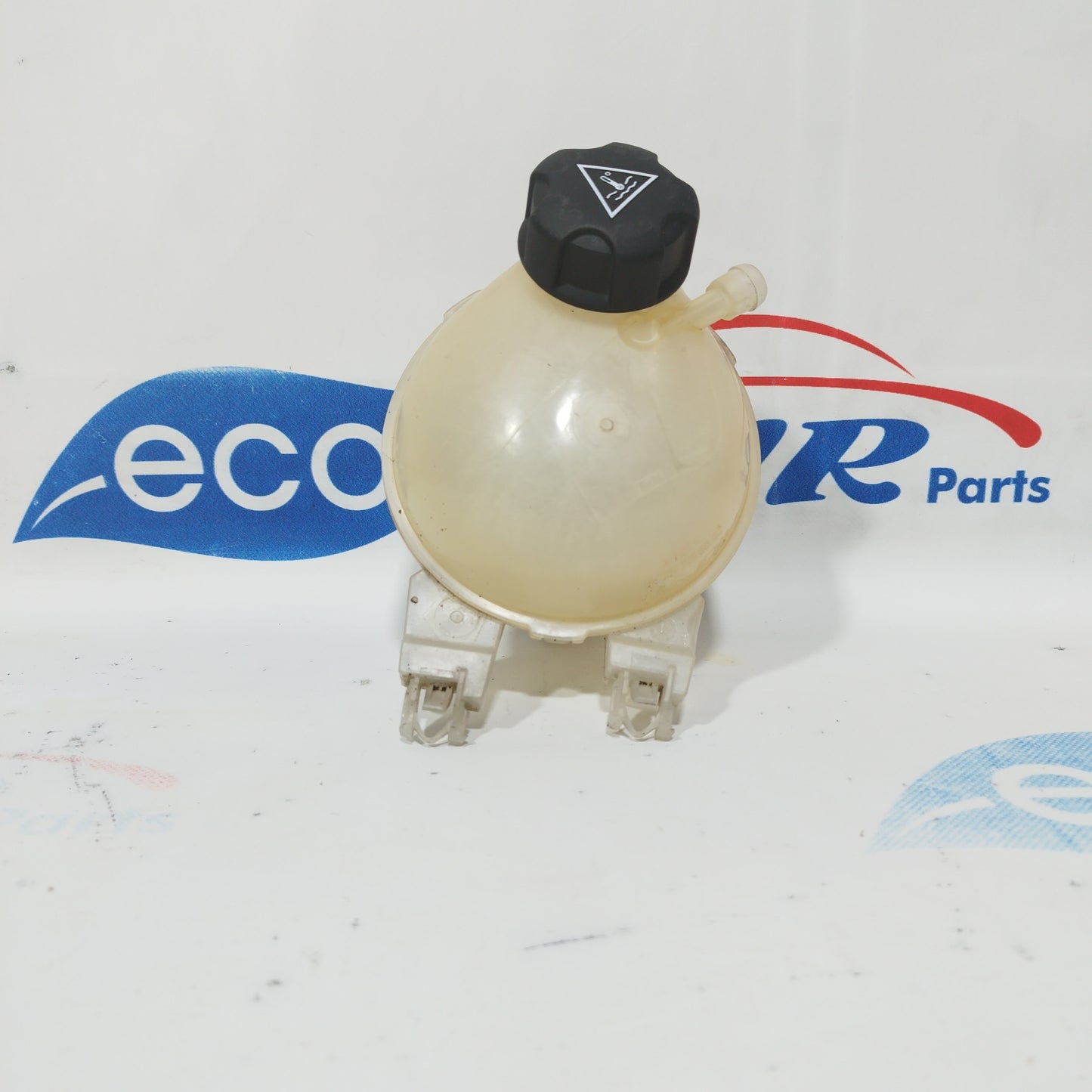 Expansion tank Peugeot 208 1.4 hdi 2015 code: 980077728002 ecoAC3895